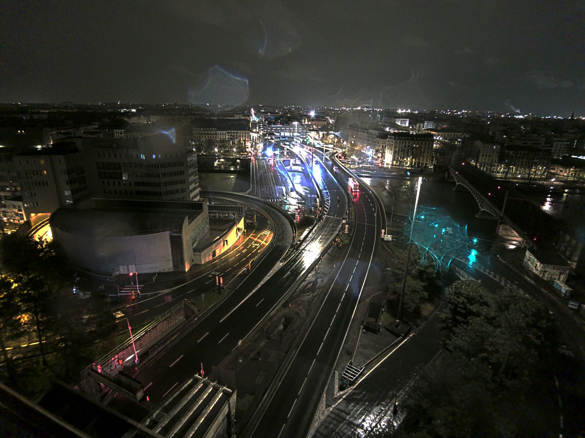 Caméra autoroute à Lyon Perrache à l'entrée Sud du Tunnel sous Fourvière, en direction de Marseille