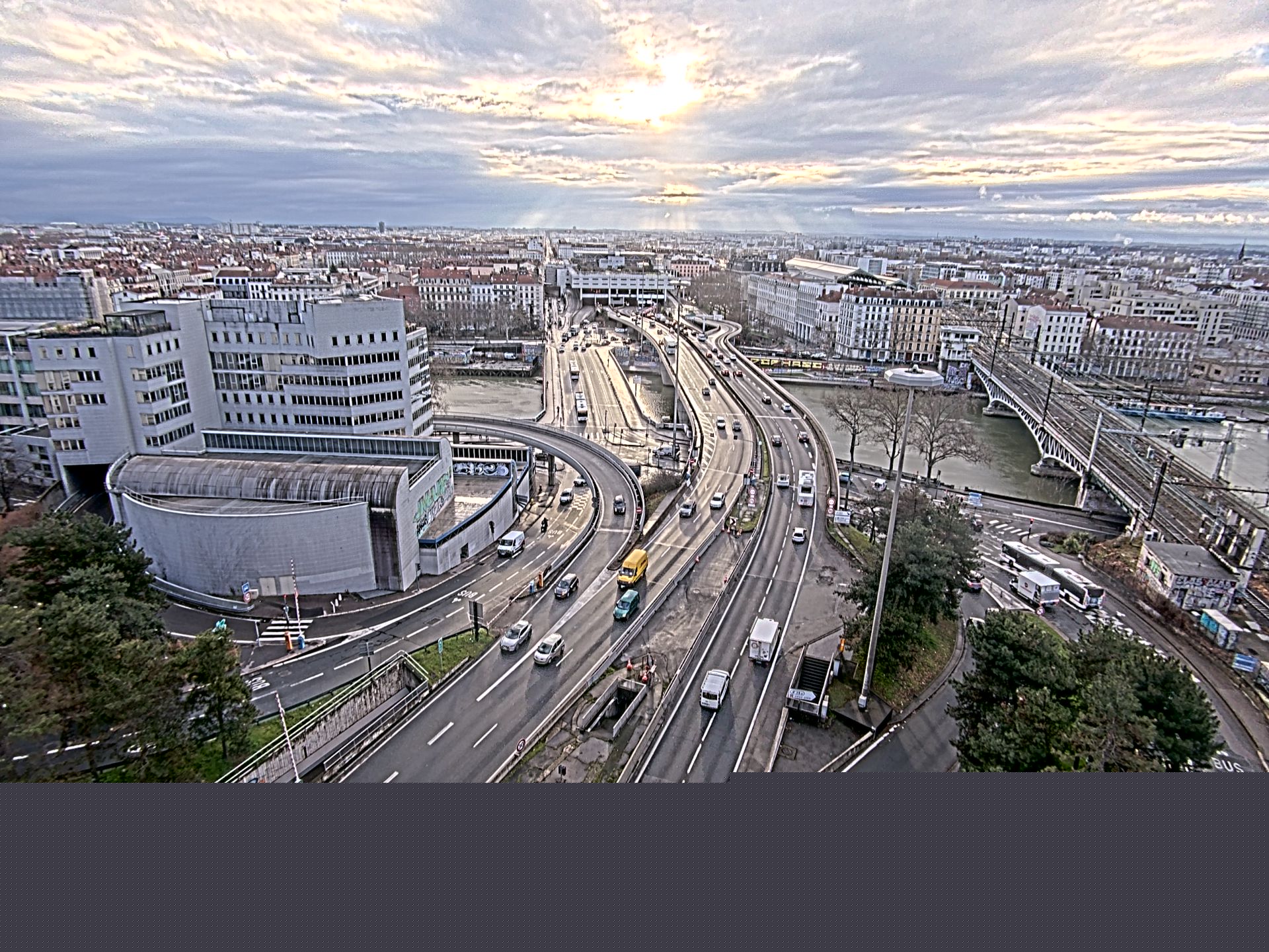 Caméra autoroute à Lyon Perrache à l'entrée Sud du Tunnel sous Fourvière, en direction de Marseille