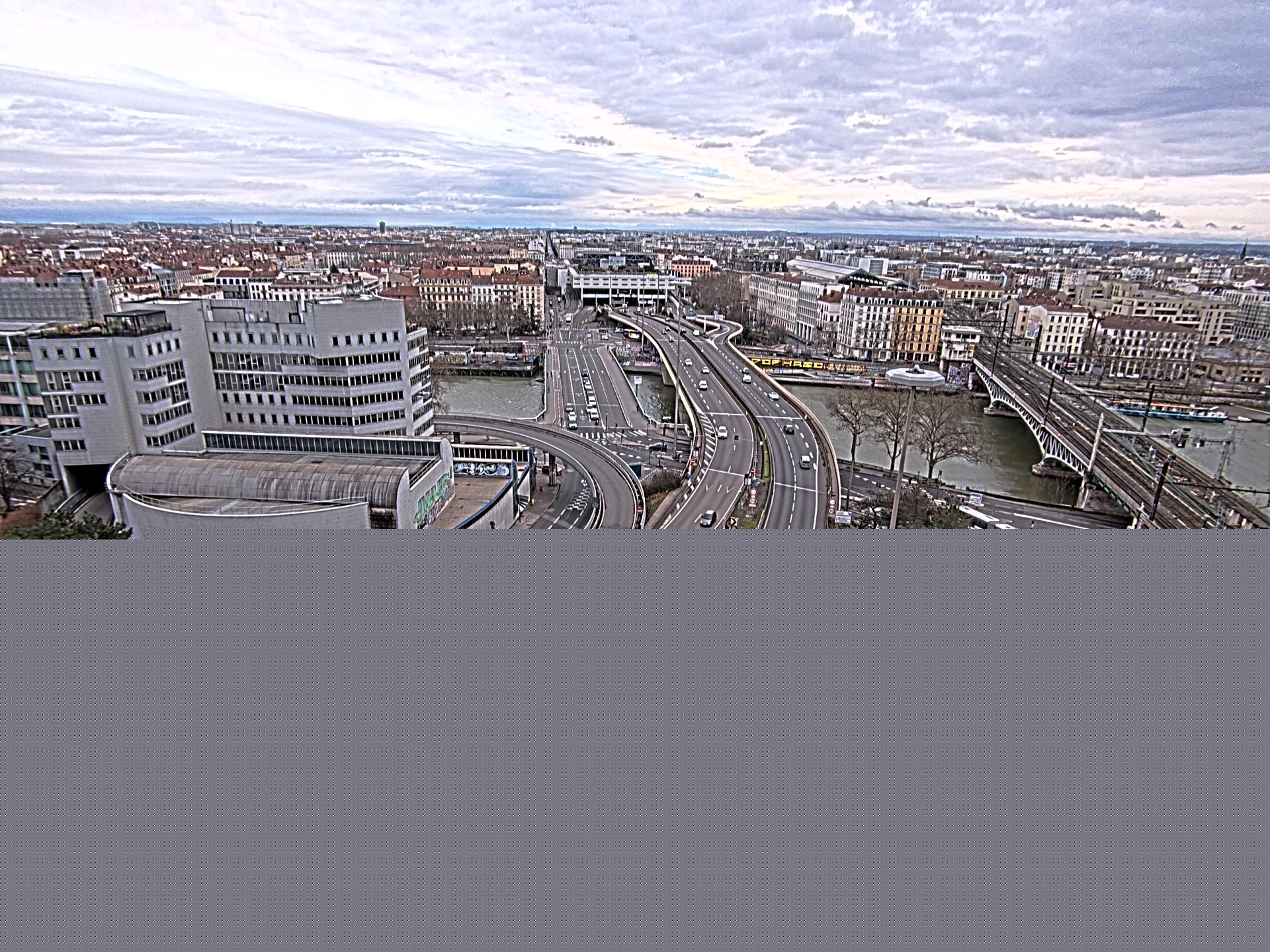Caméra autoroute à Lyon Perrache à l'entrée Sud du Tunnel sous Fourvière, en direction de Marseille