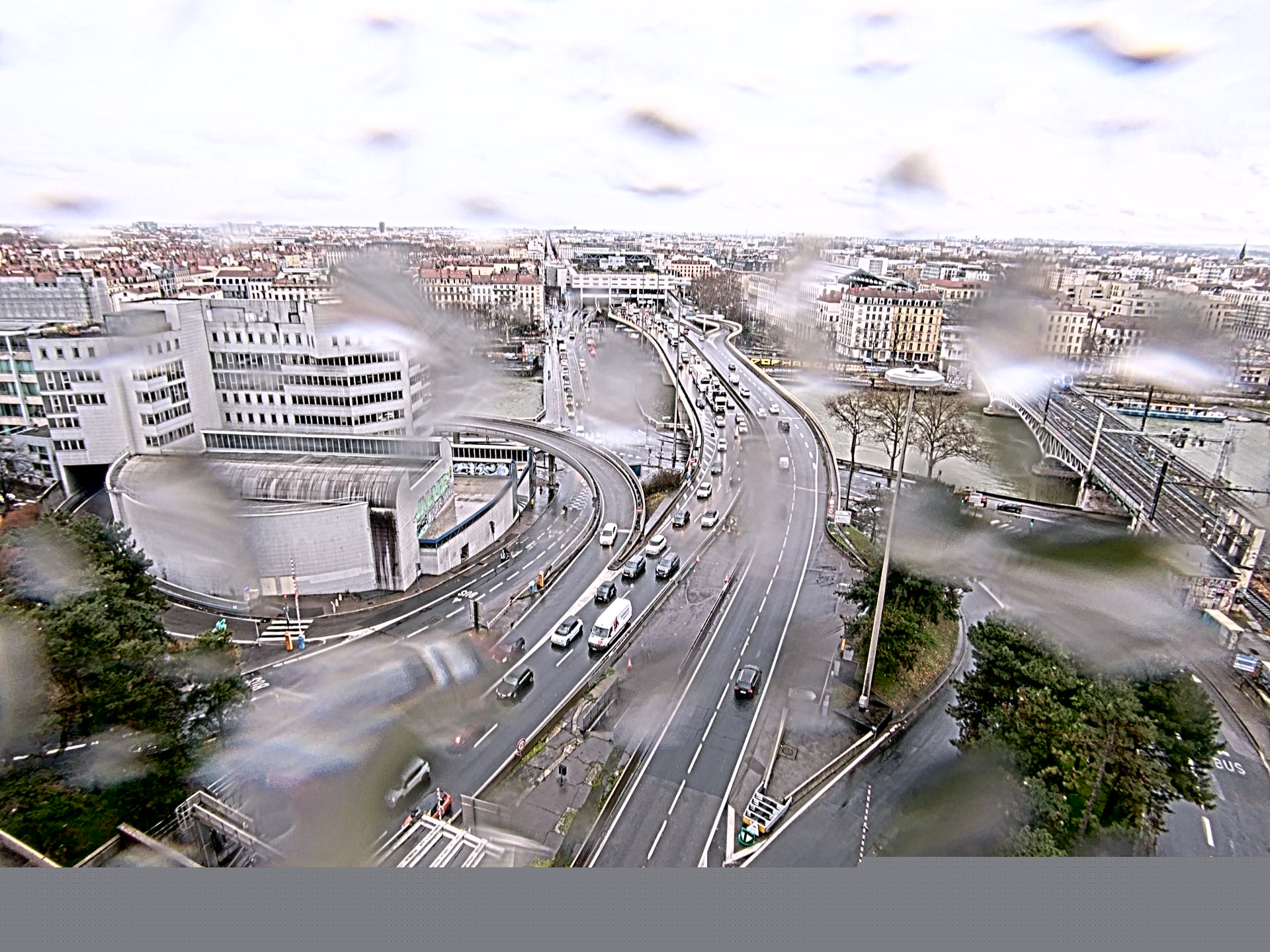 Caméra autoroute à Lyon Perrache à l'entrée Sud du Tunnel sous Fourvière, en direction de Marseille