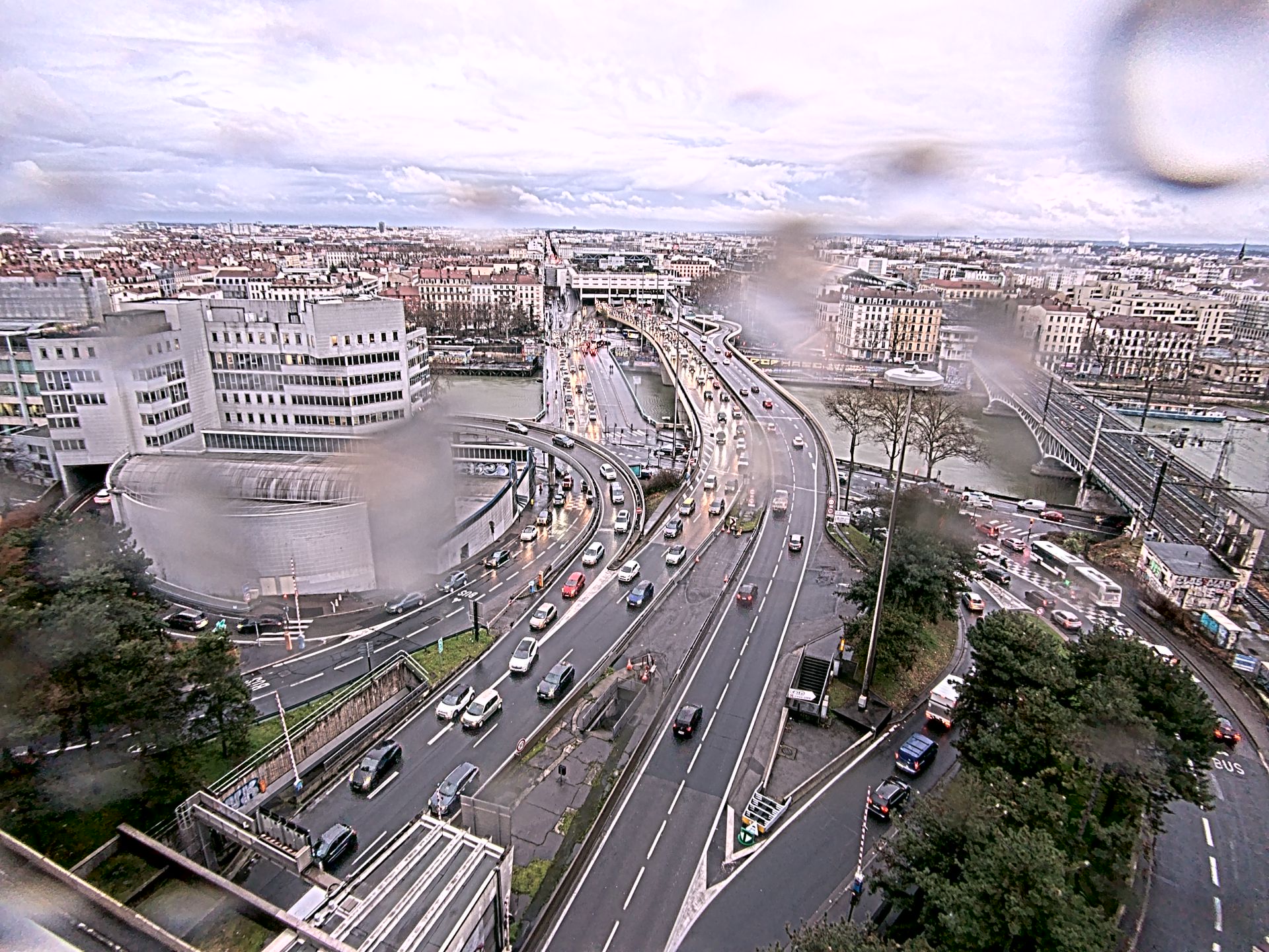 Caméra autoroute à Lyon Perrache à l'entrée Sud du Tunnel sous Fourvière, en direction de Marseille