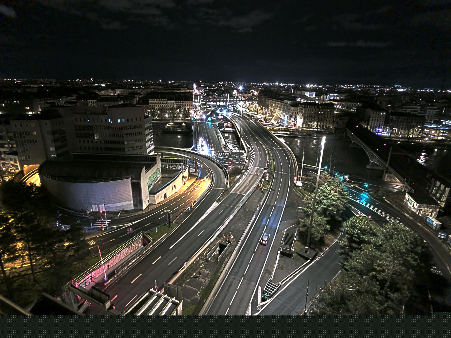 Caméra autoroute à Lyon Perrache à l'entrée Sud du Tunnel sous Fourvière, en direction de Marseille