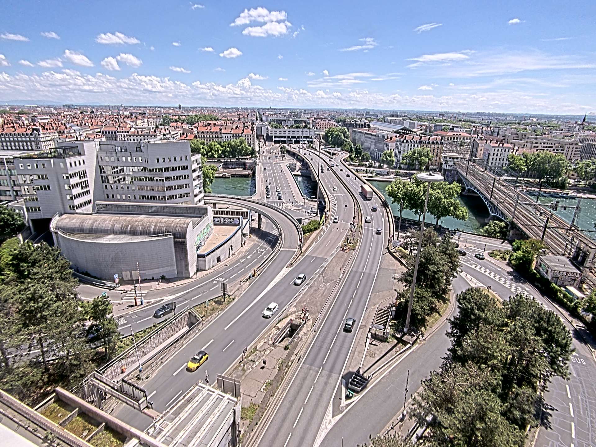 Caméra autoroute à Lyon Perrache à l'entrée Sud du Tunnel sous Fourvière, en direction de Marseille