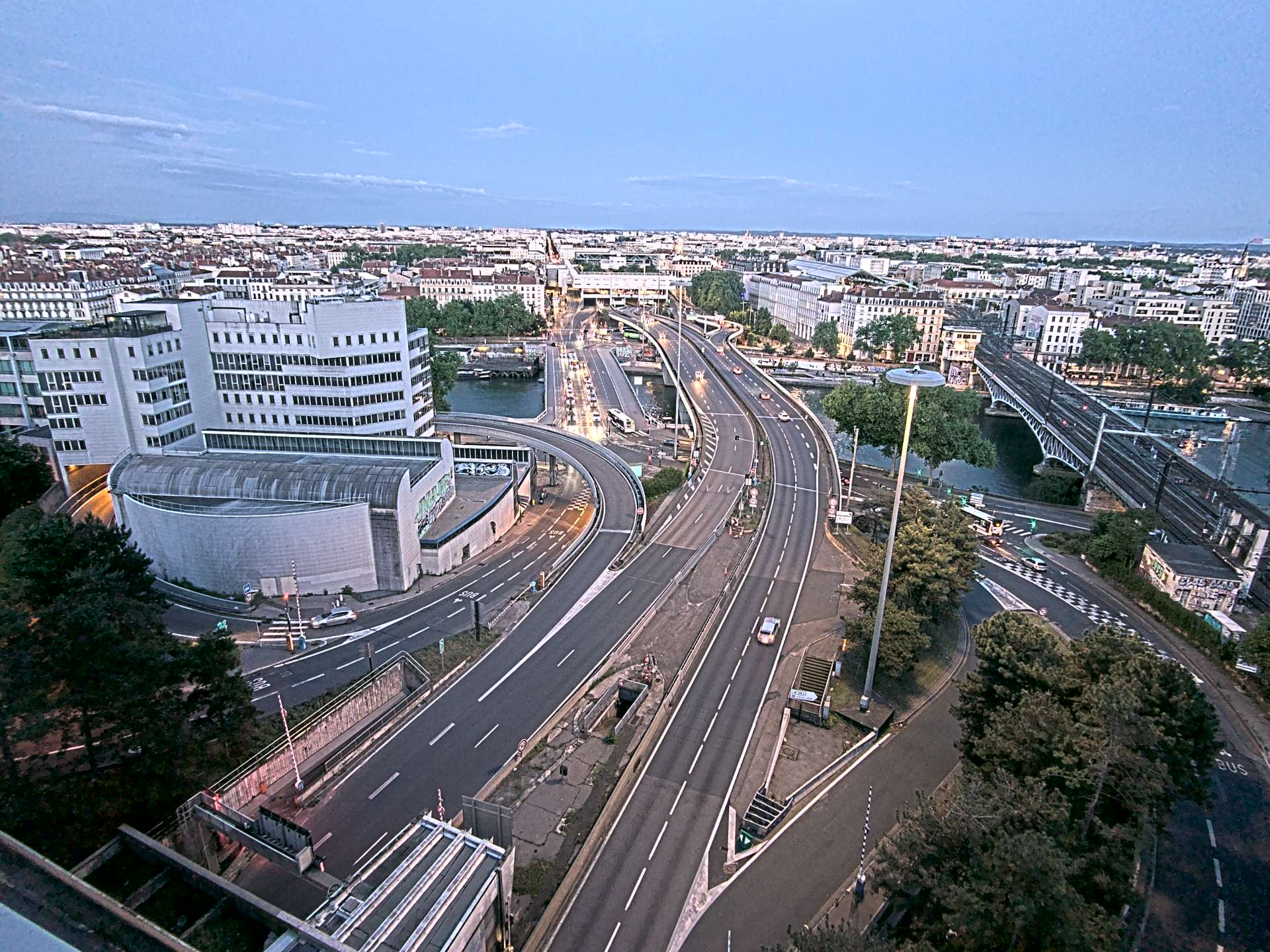 Caméra autoroute à Lyon Perrache à l'entrée Sud du Tunnel sous Fourvière, en direction de Marseille