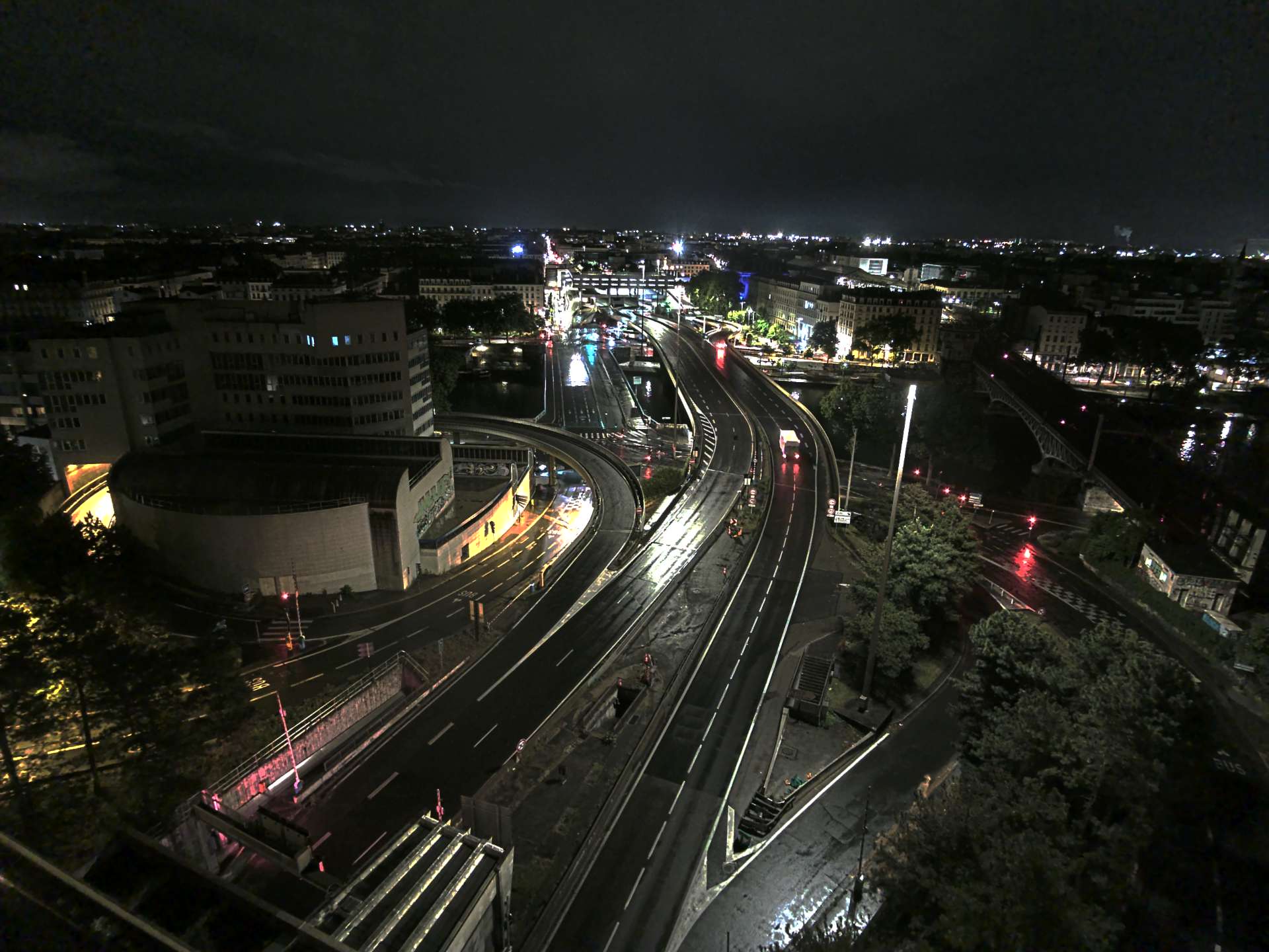 Caméra autoroute à Lyon Perrache à l'entrée Sud du Tunnel sous Fourvière, en direction de Marseille