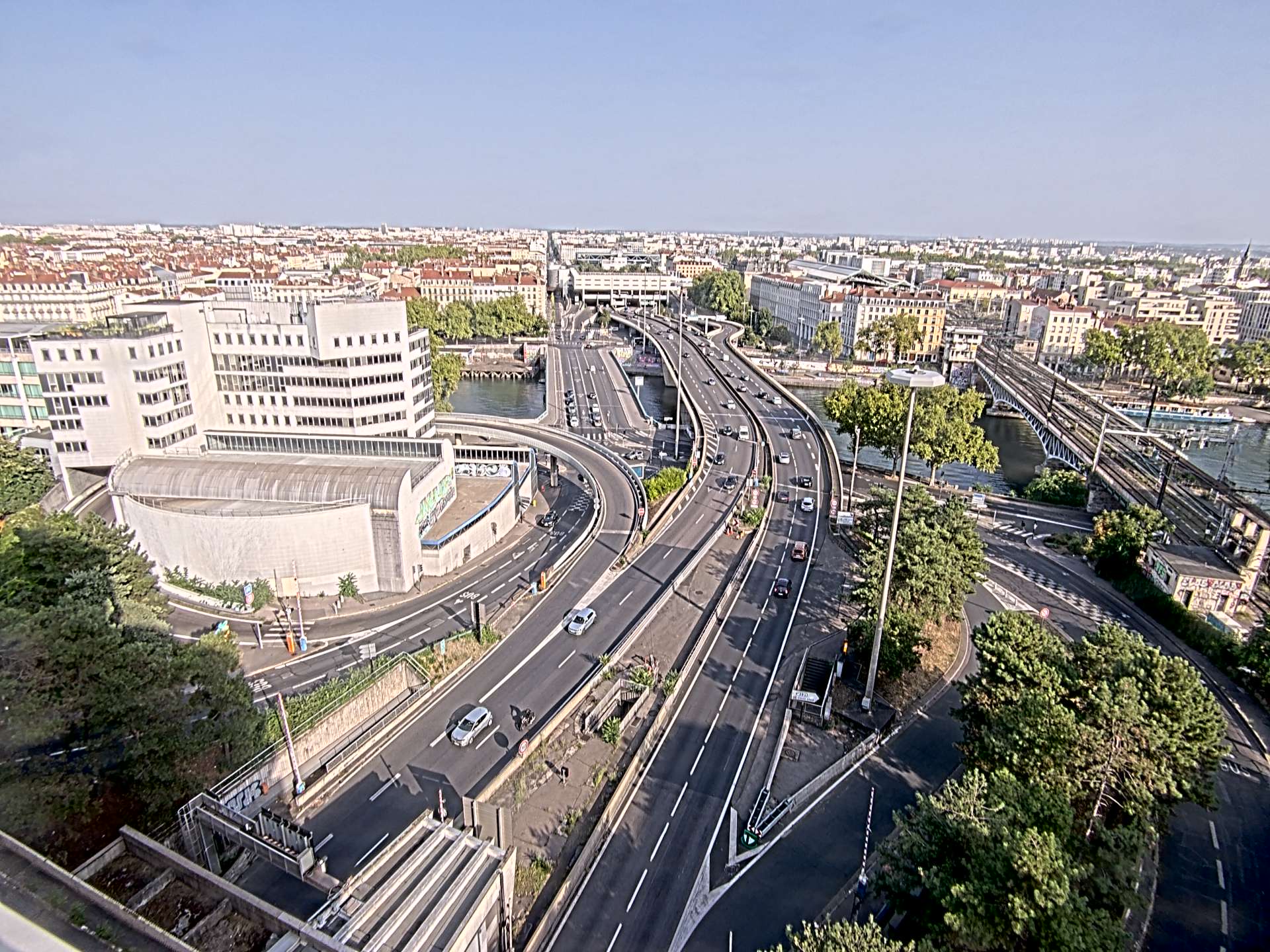 Caméra autoroute à Lyon Perrache à l'entrée Sud du Tunnel sous Fourvière, en direction de Marseille