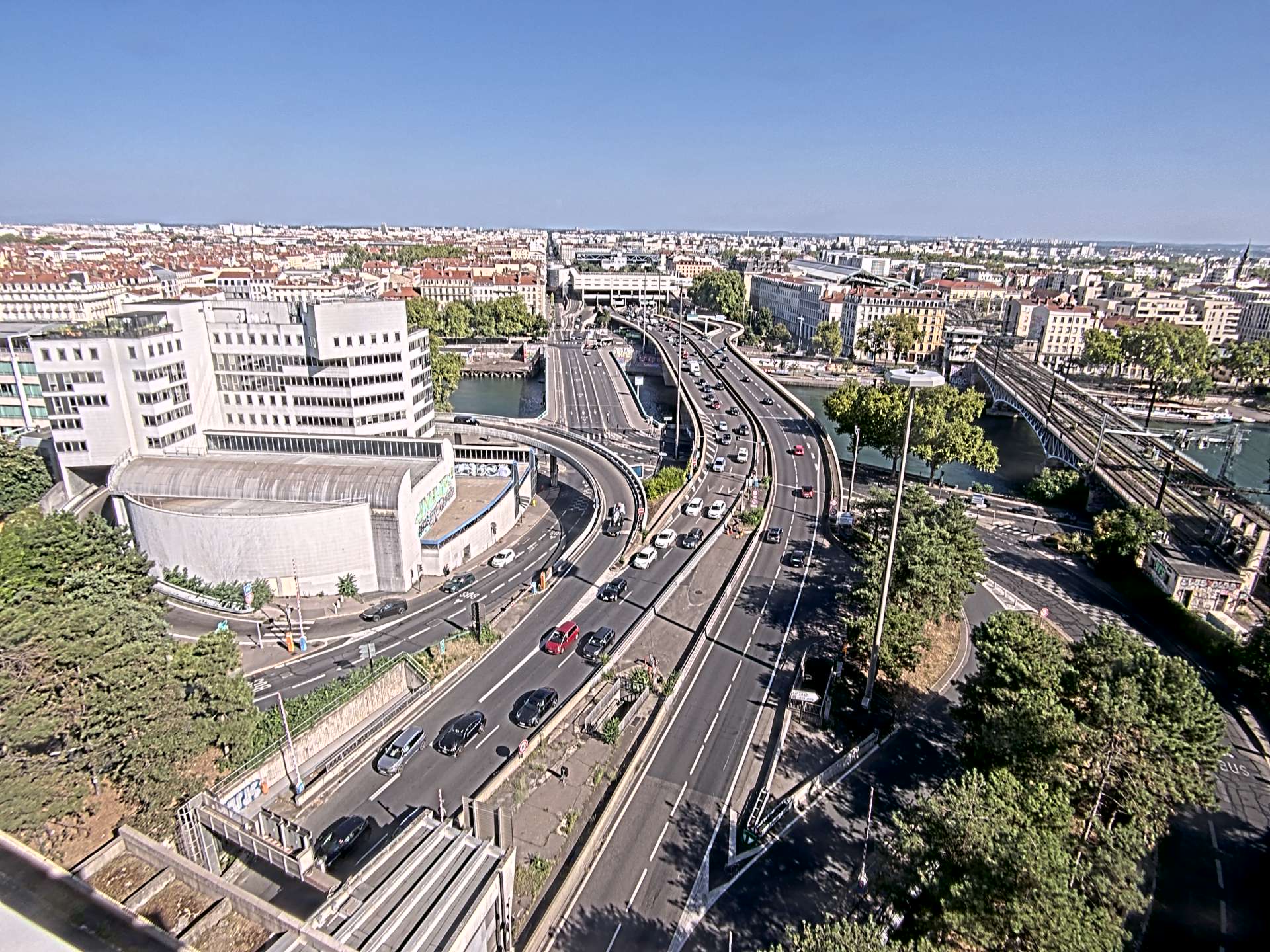 Caméra autoroute à Lyon Perrache à l'entrée Sud du Tunnel sous Fourvière, en direction de Marseille