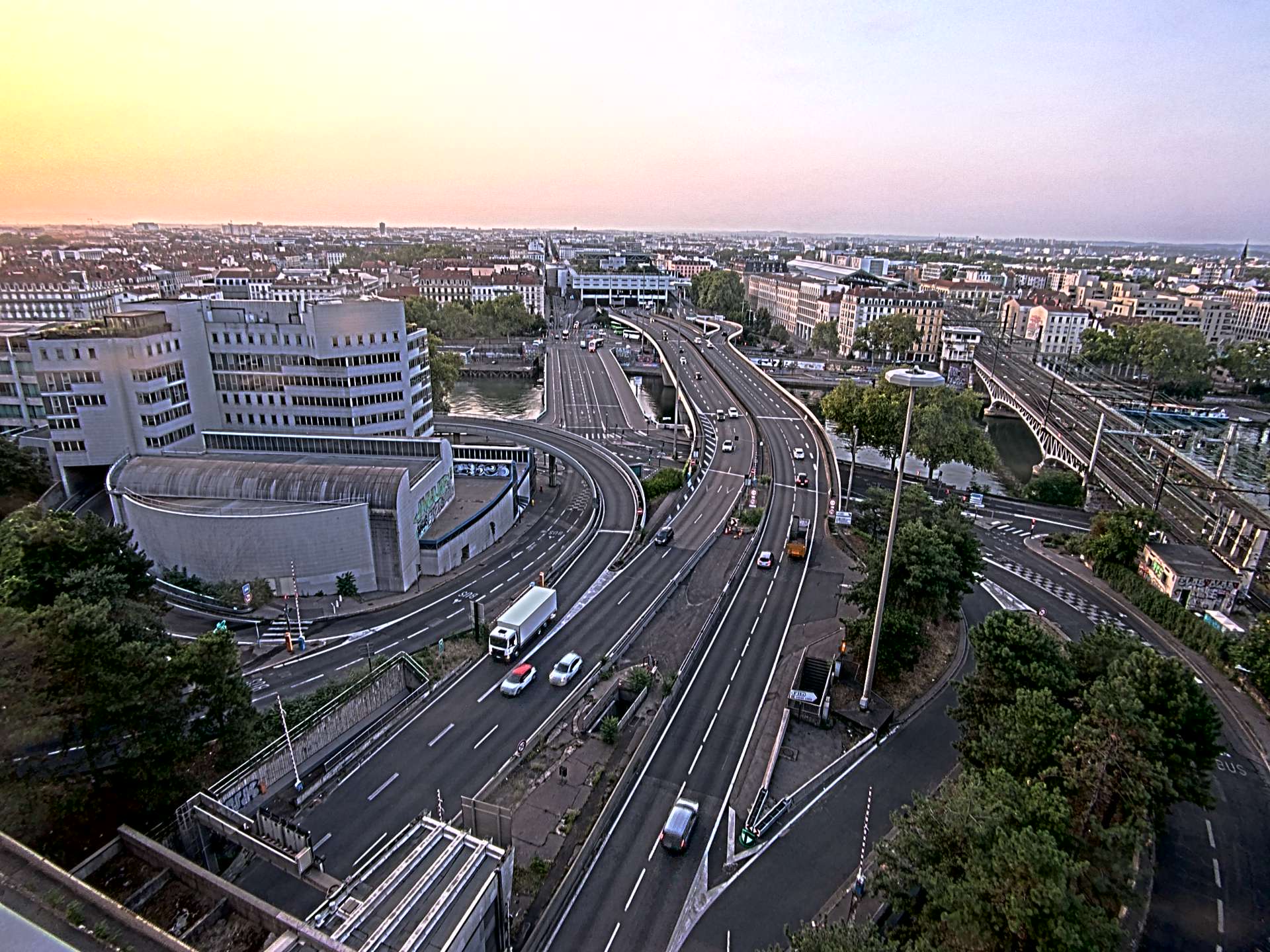 Caméra autoroute à Lyon Perrache à l'entrée Sud du Tunnel sous Fourvière, en direction de Marseille