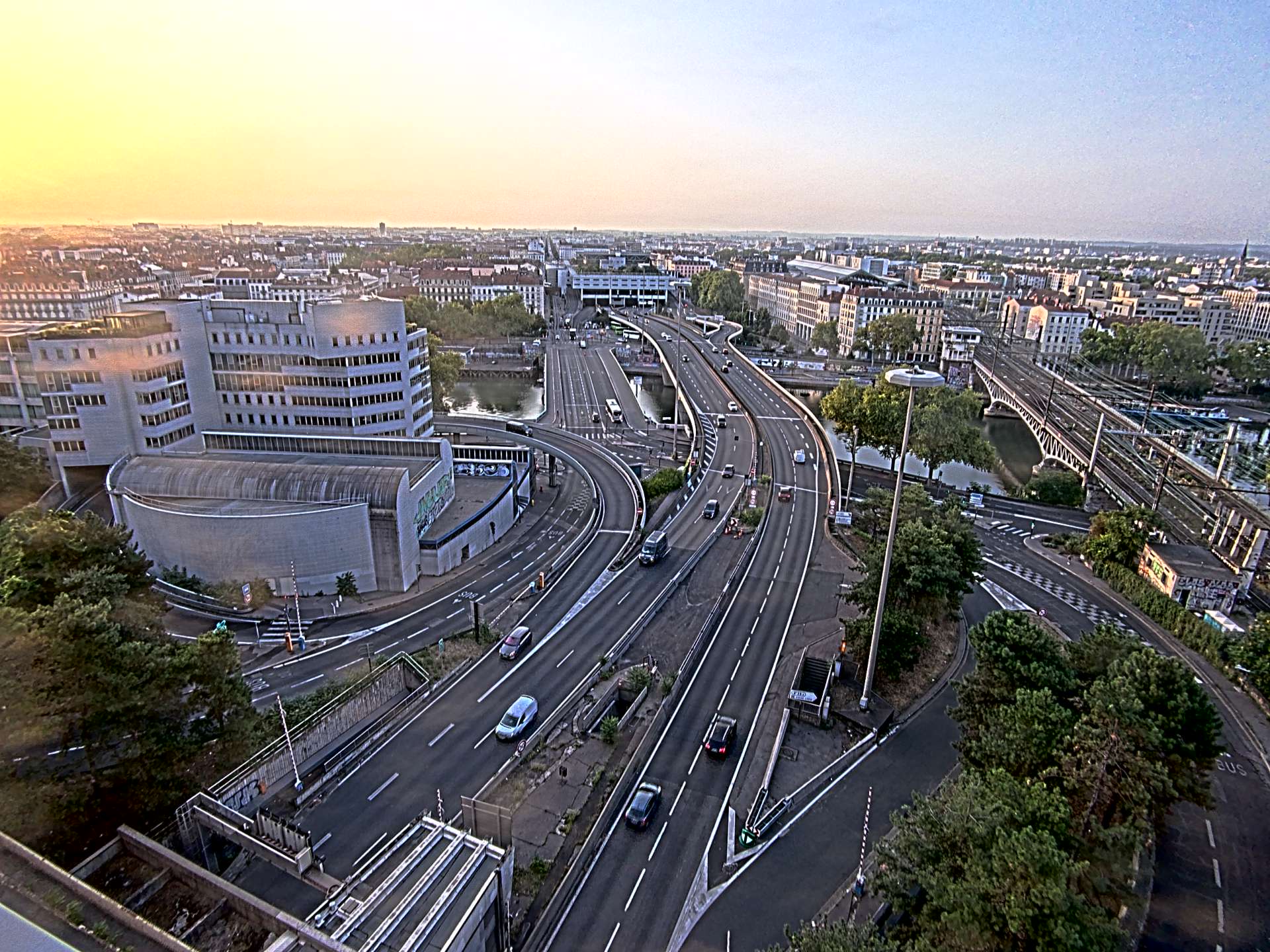 Caméra autoroute à Lyon Perrache à l'entrée Sud du Tunnel sous Fourvière, en direction de Marseille