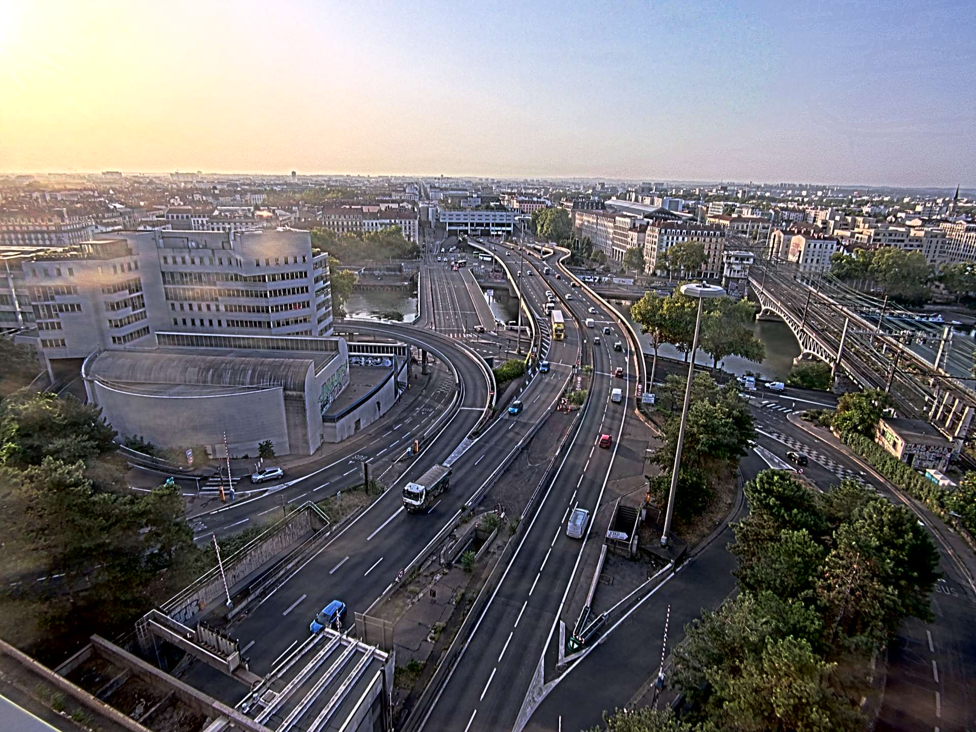 Caméra autoroute à Lyon Perrache à l'entrée Sud du Tunnel sous Fourvière, en direction de Marseille