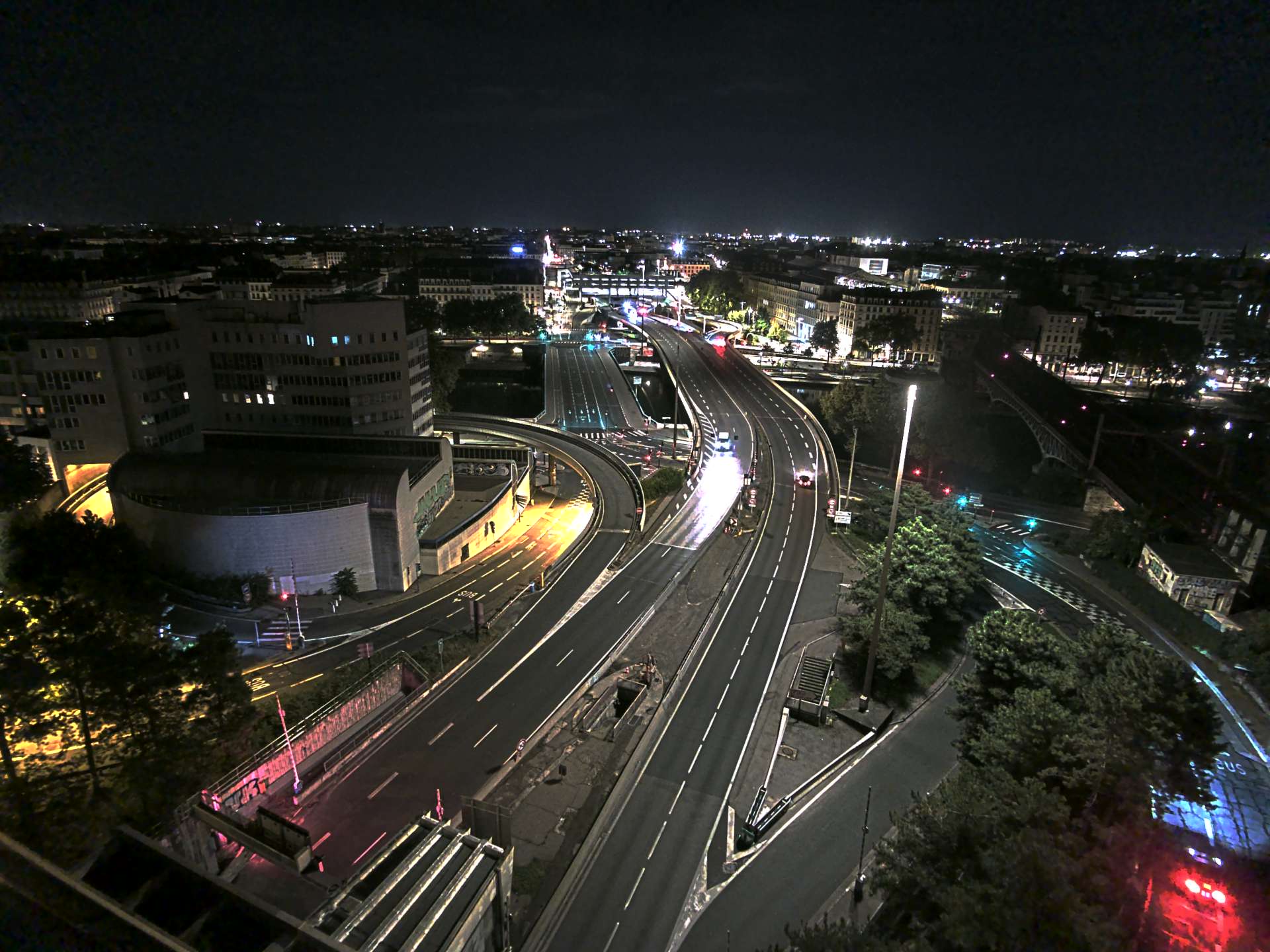 Caméra autoroute à Lyon Perrache à l'entrée Sud du Tunnel sous Fourvière, en direction de Marseille