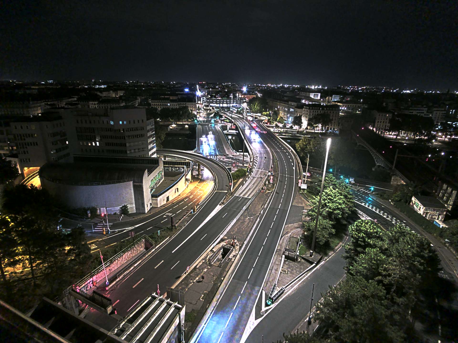 Caméra autoroute à Lyon Perrache à l'entrée Sud du Tunnel sous Fourvière, en direction de Marseille