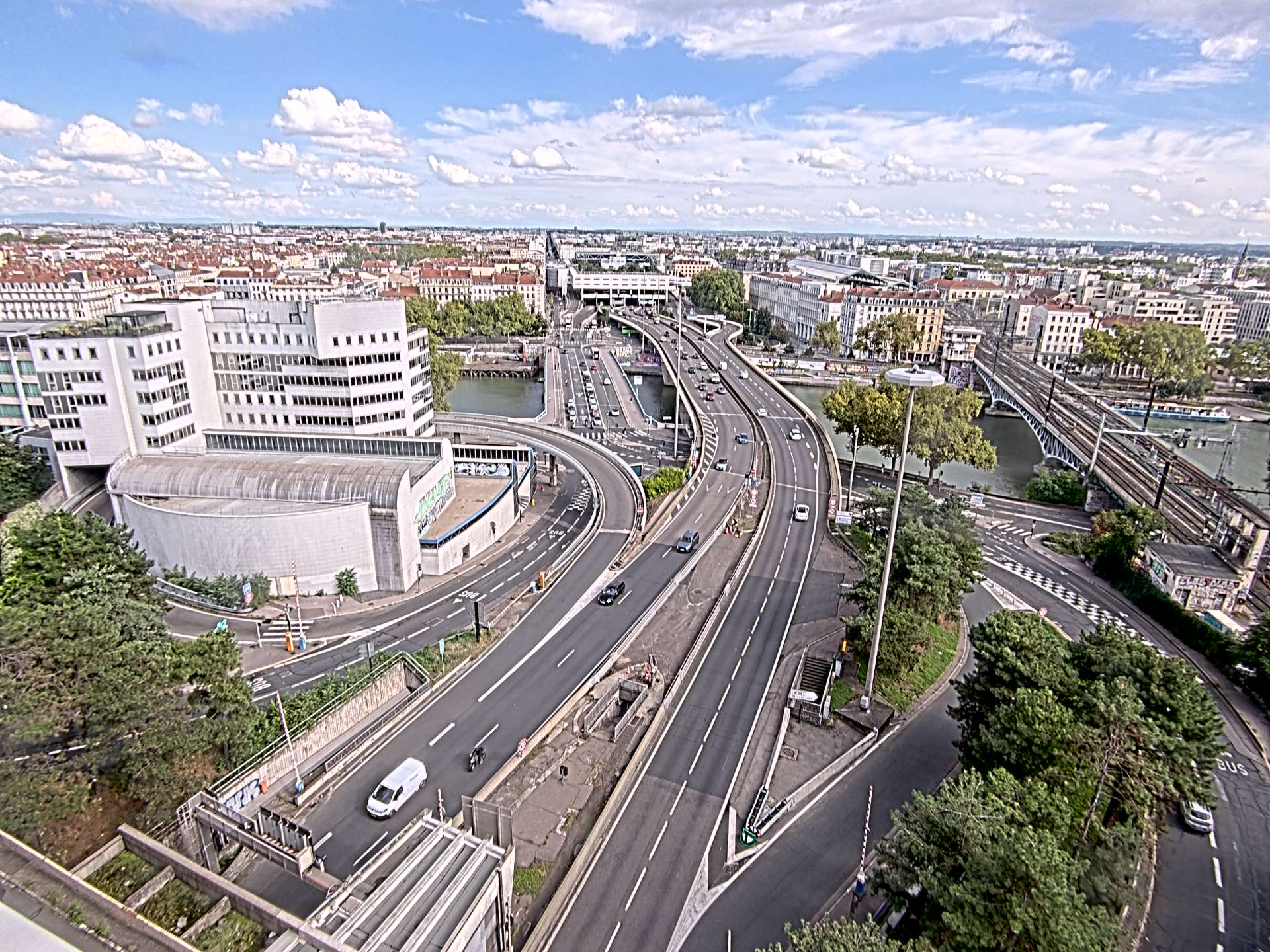 Caméra autoroute à Lyon Perrache à l'entrée Sud du Tunnel sous Fourvière, en direction de Marseille