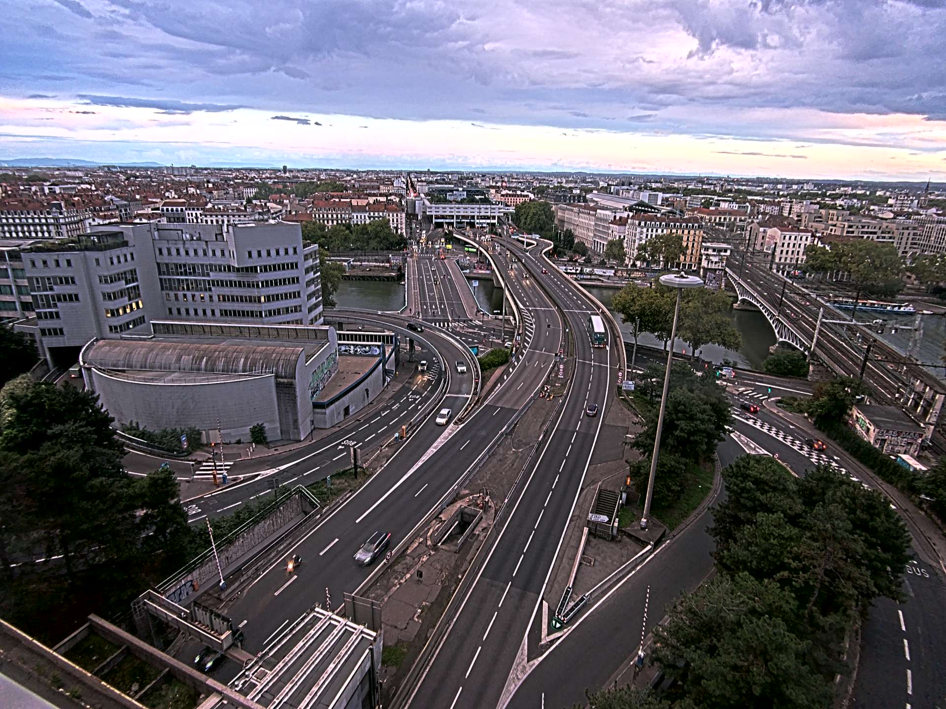 Caméra autoroute à Lyon Perrache à l'entrée Sud du Tunnel sous Fourvière, en direction de Marseille