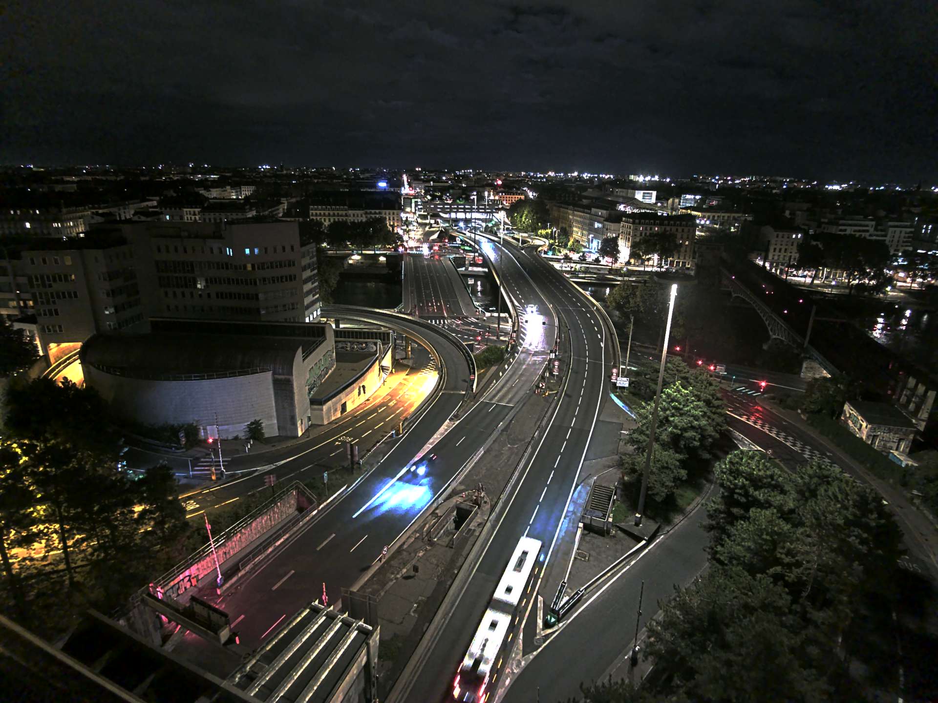 Caméra autoroute à Lyon Perrache à l'entrée Sud du Tunnel sous Fourvière, en direction de Marseille