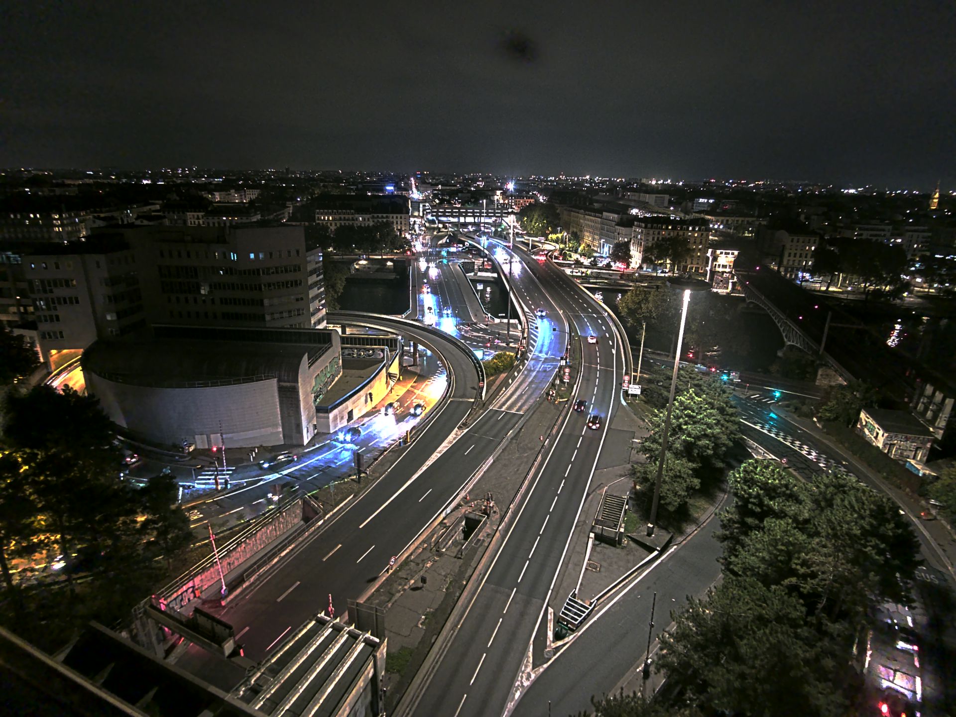 Caméra autoroute à Lyon Perrache à l'entrée Sud du Tunnel sous Fourvière, en direction de Marseille