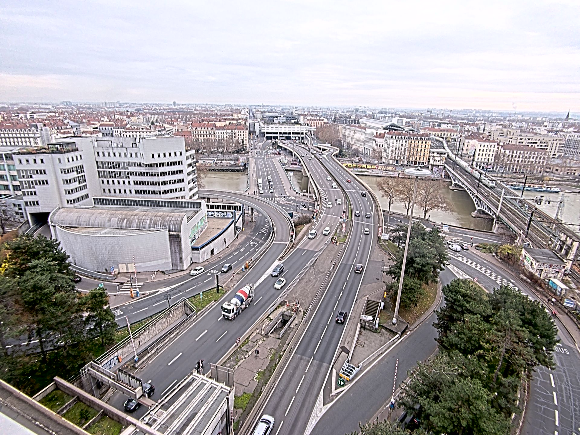 Caméra autoroute à Lyon Perrache à l'entrée Sud du Tunnel sous Fourvière, en direction de Marseille