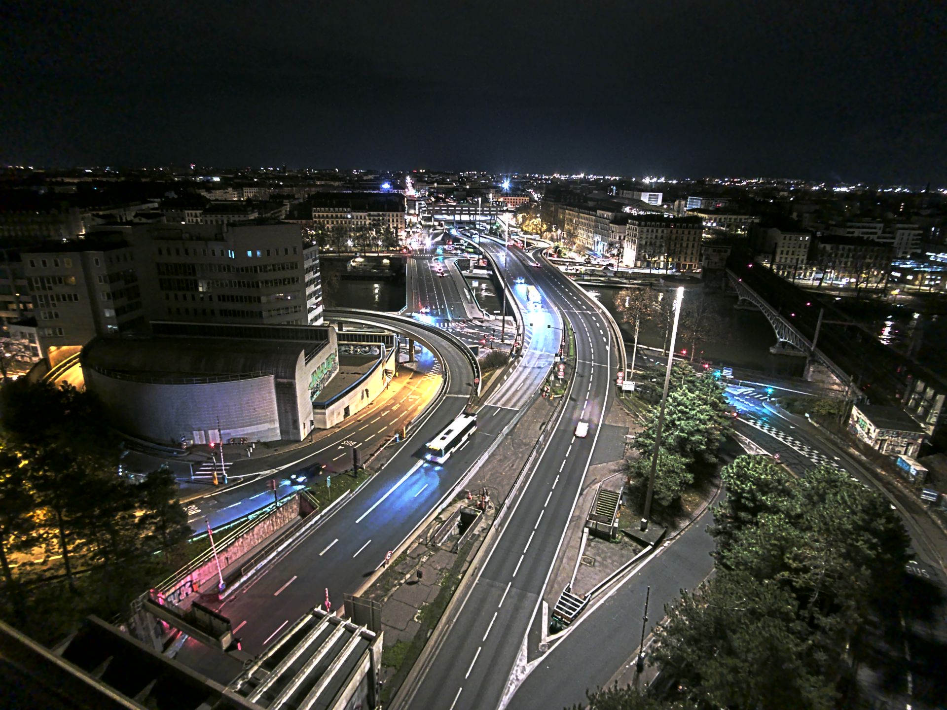 Caméra autoroute à Lyon Perrache à l'entrée Sud du Tunnel sous Fourvière, en direction de Marseille