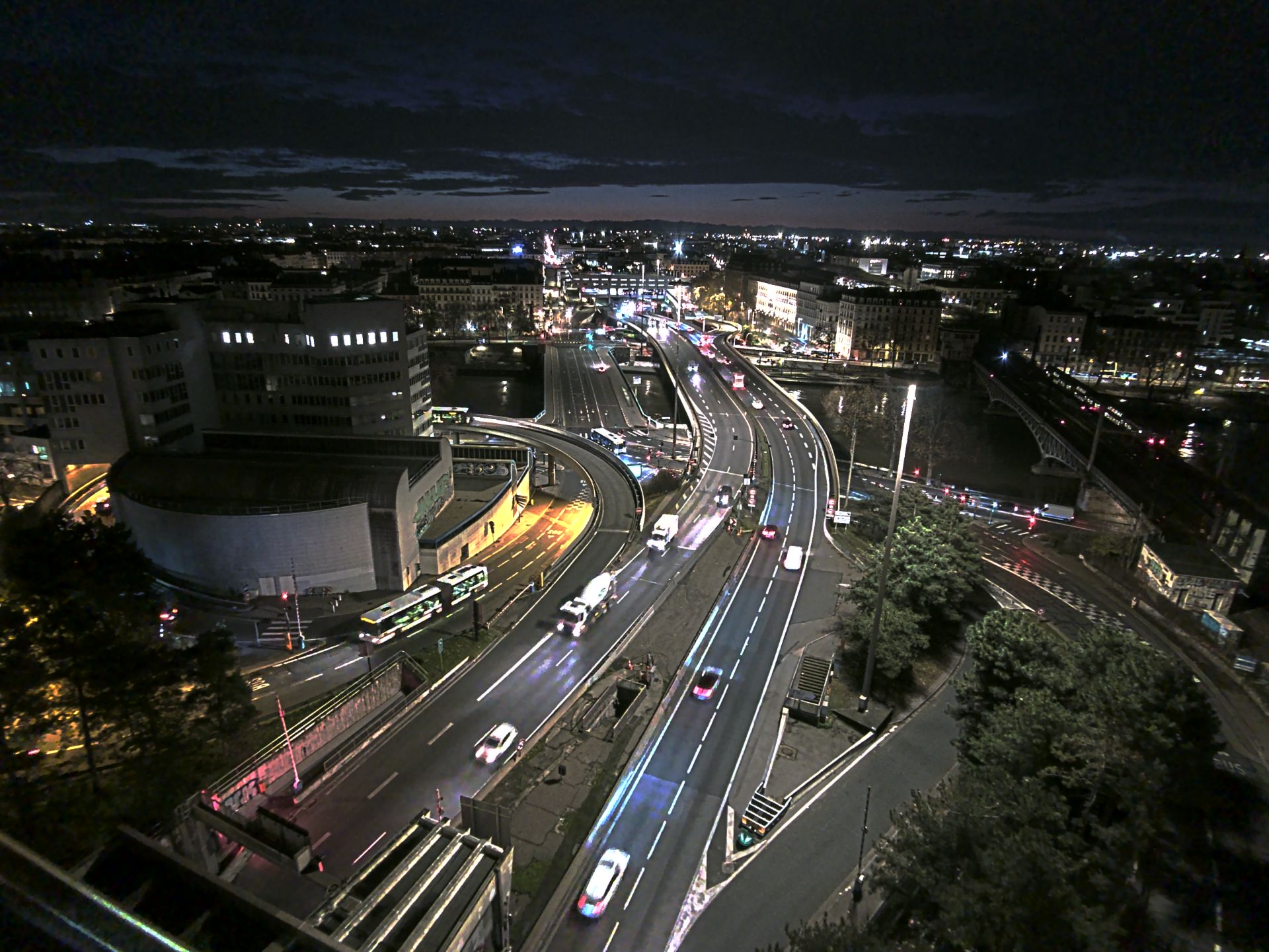 Caméra autoroute à Lyon Perrache à l'entrée Sud du Tunnel sous Fourvière, en direction de Marseille
