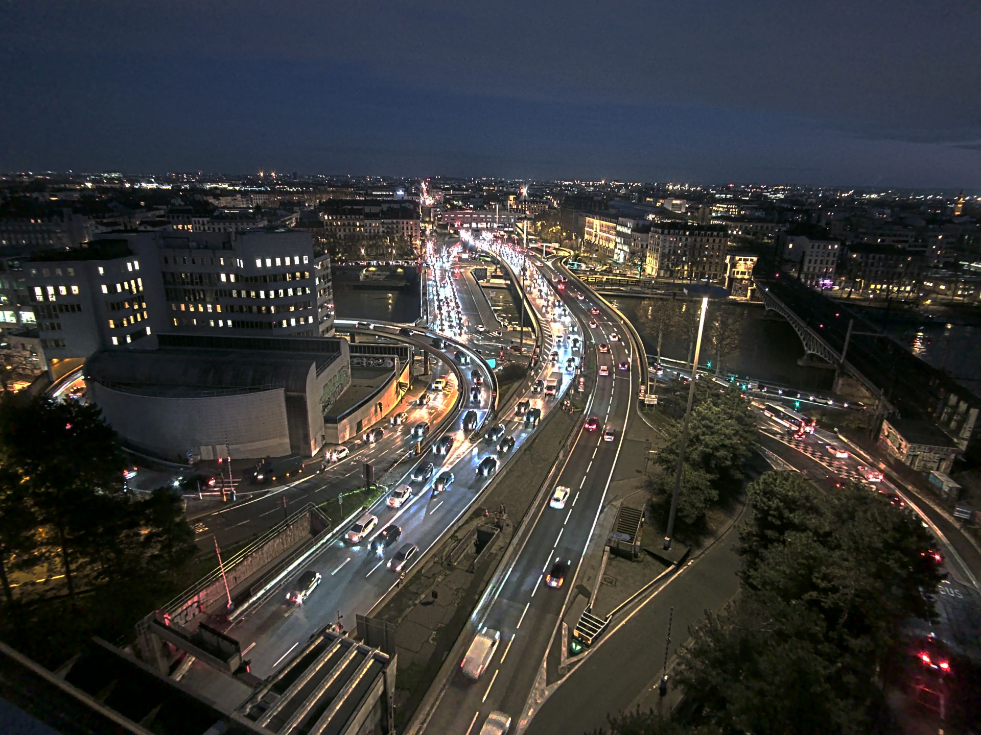Caméra autoroute à Lyon Perrache à l'entrée Sud du Tunnel sous Fourvière, en direction de Marseille