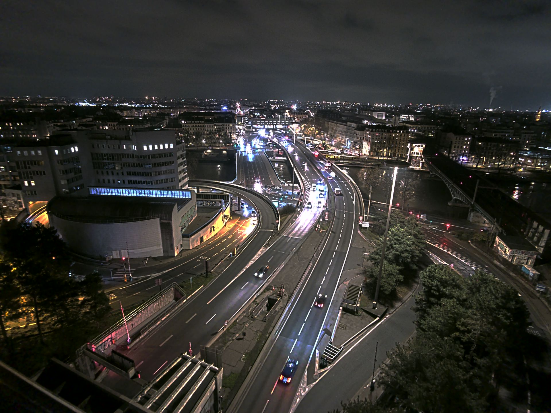 Caméra autoroute à Lyon Perrache à l'entrée Sud du Tunnel sous Fourvière, en direction de Marseille
