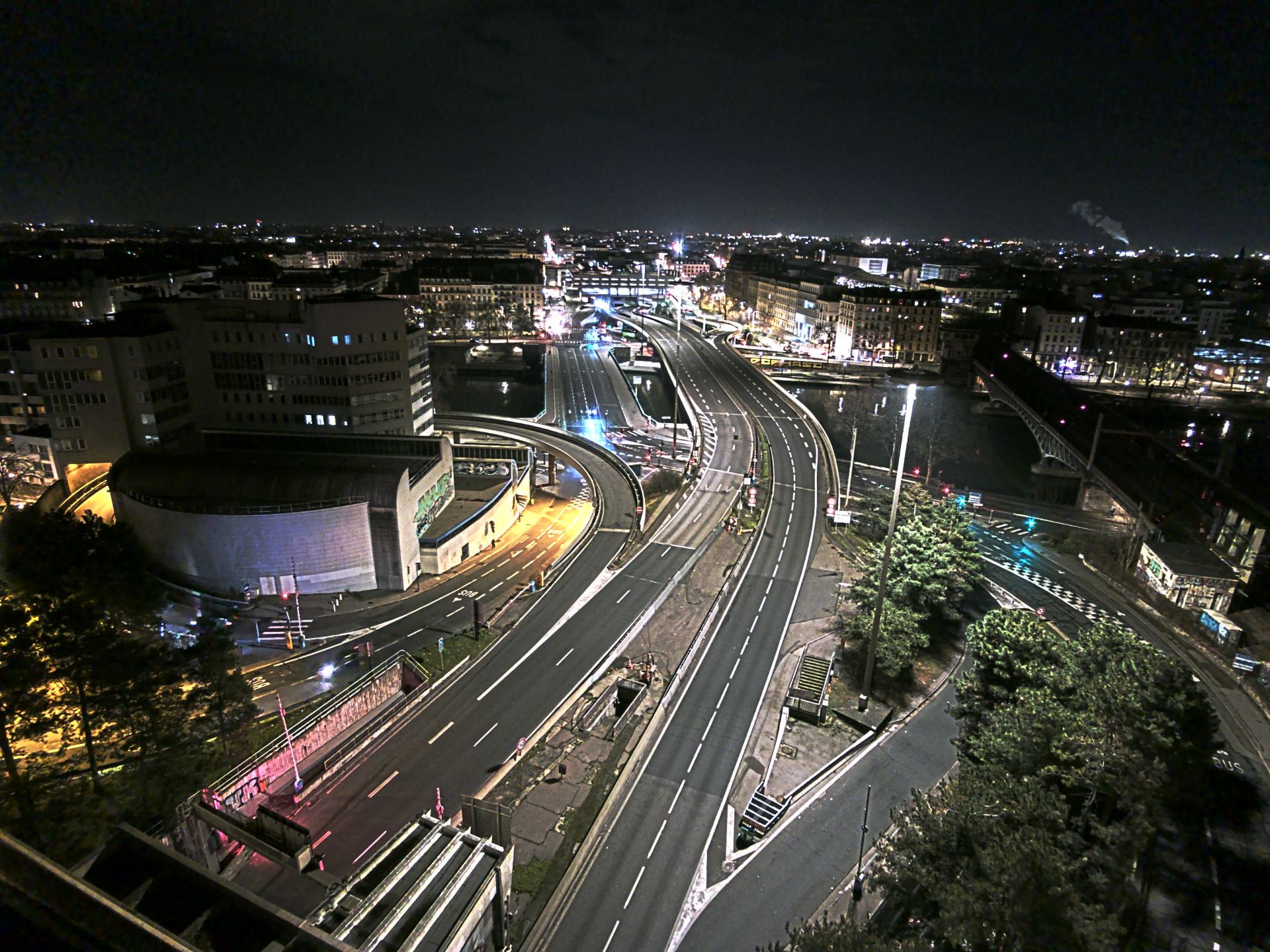 Caméra autoroute à Lyon Perrache à l'entrée Sud du Tunnel sous Fourvière, en direction de Marseille