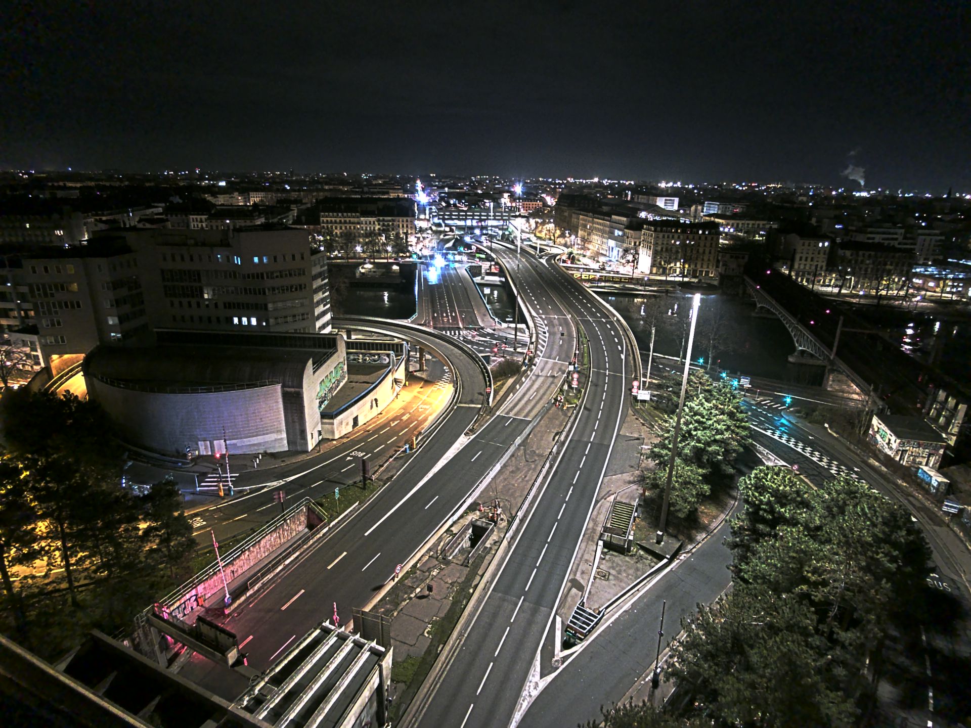 Caméra autoroute à Lyon Perrache à l'entrée Sud du Tunnel sous Fourvière, en direction de Marseille