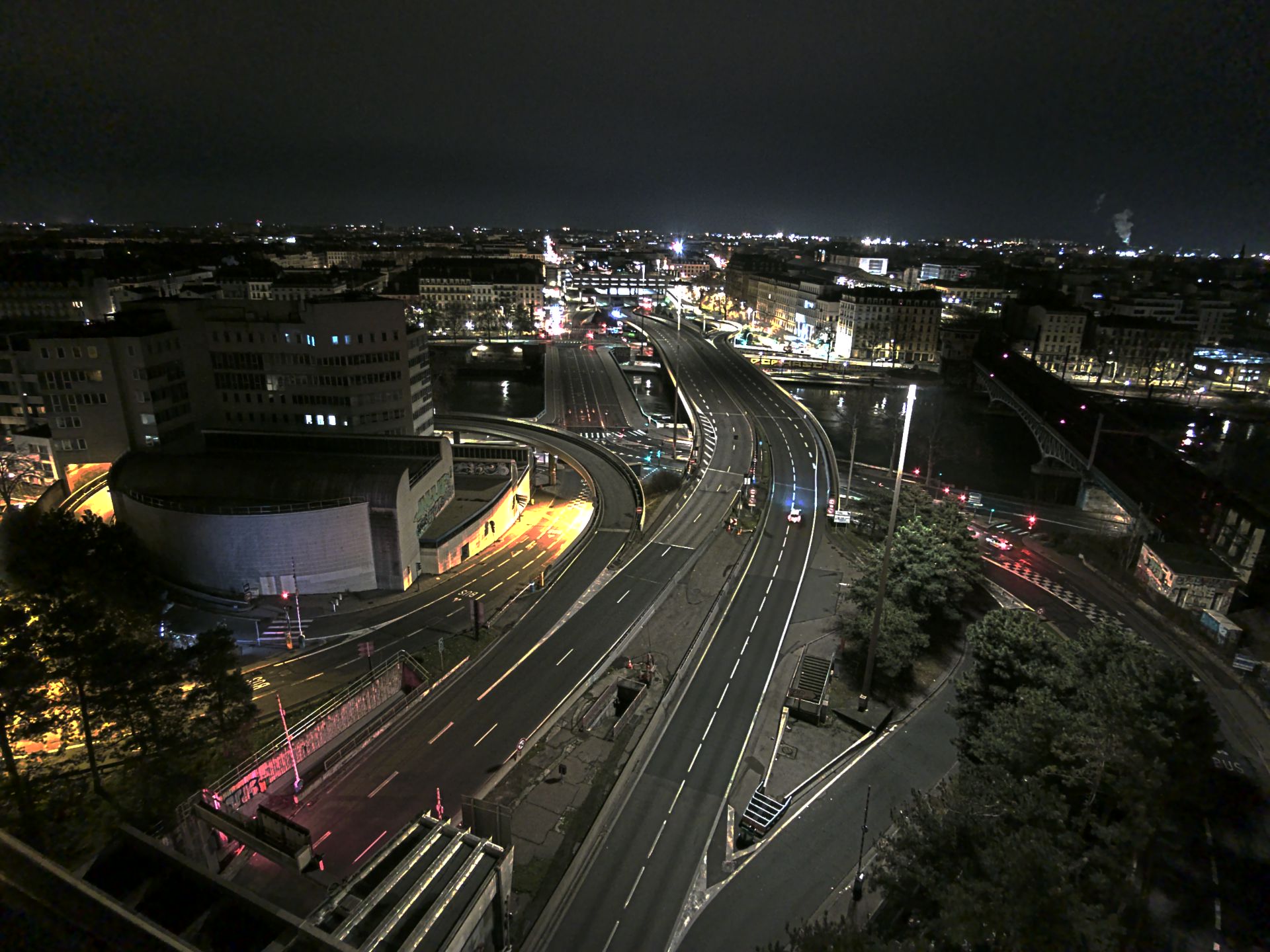 Caméra autoroute à Lyon Perrache à l'entrée Sud du Tunnel sous Fourvière, en direction de Marseille