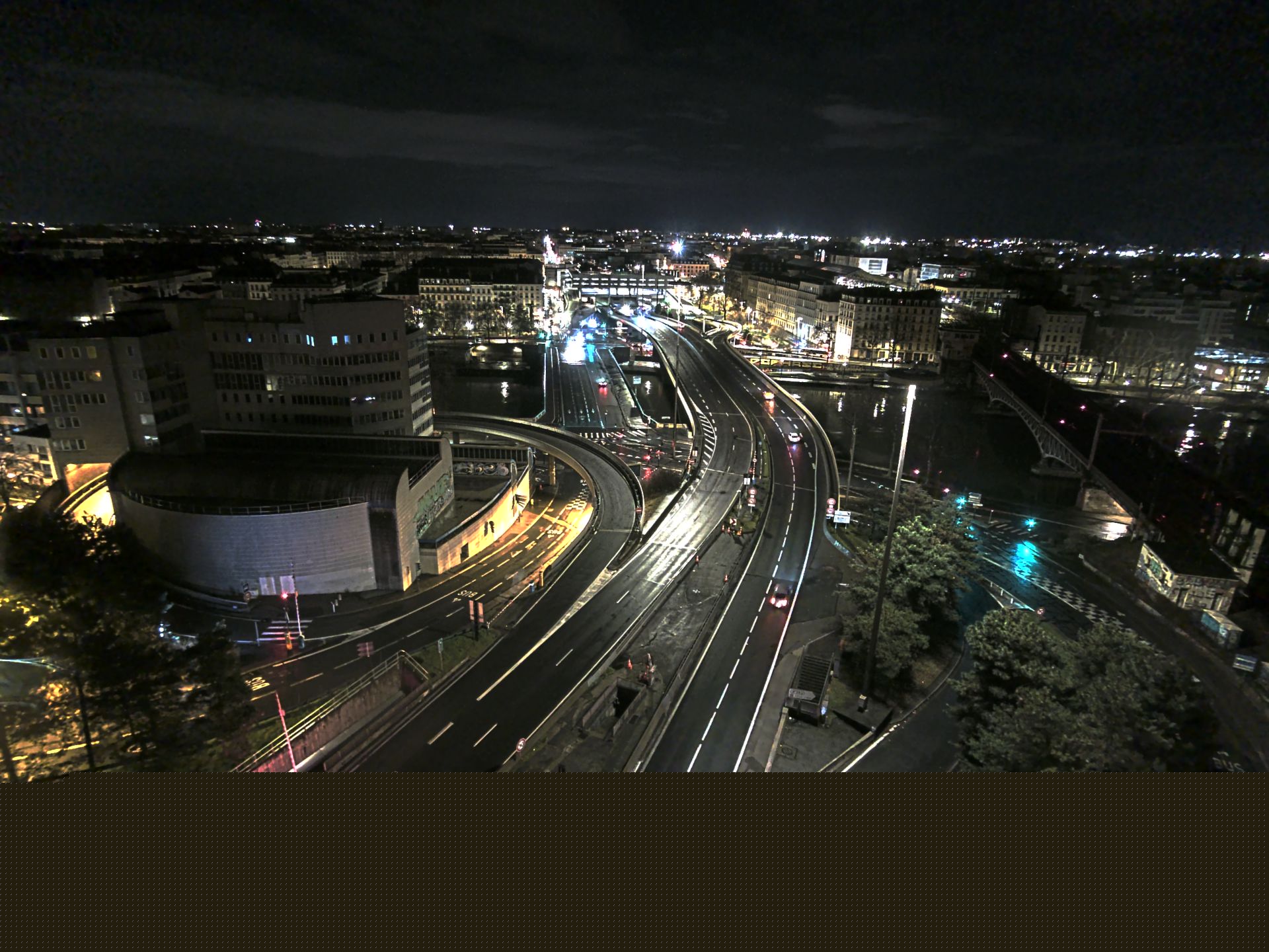Caméra autoroute à Lyon Perrache à l'entrée Sud du Tunnel sous Fourvière, en direction de Marseille