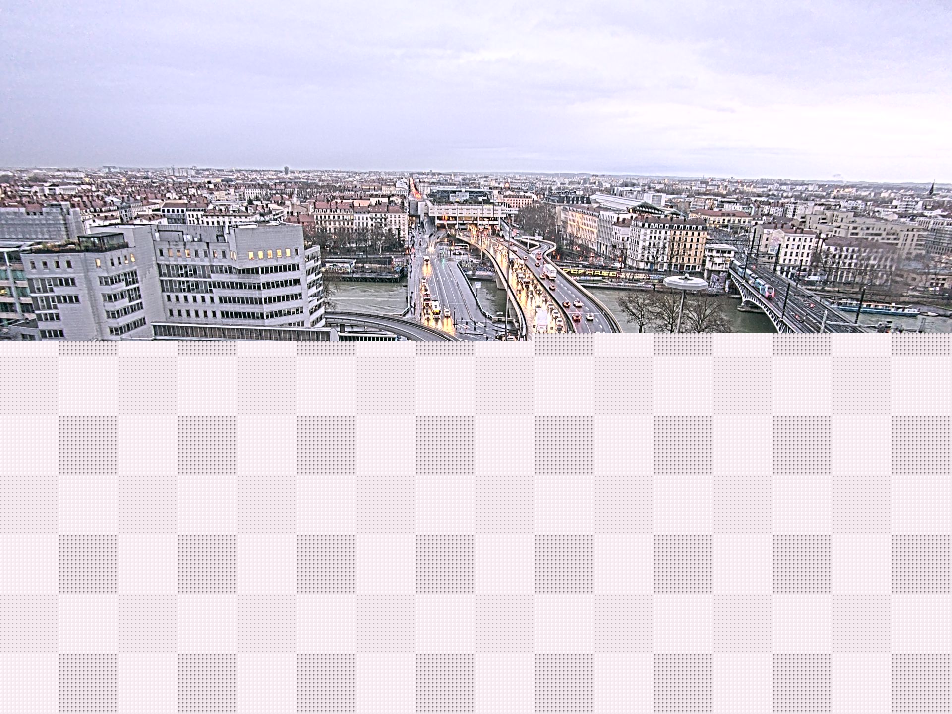 Caméra autoroute à Lyon Perrache à l'entrée Sud du Tunnel sous Fourvière, en direction de Marseille