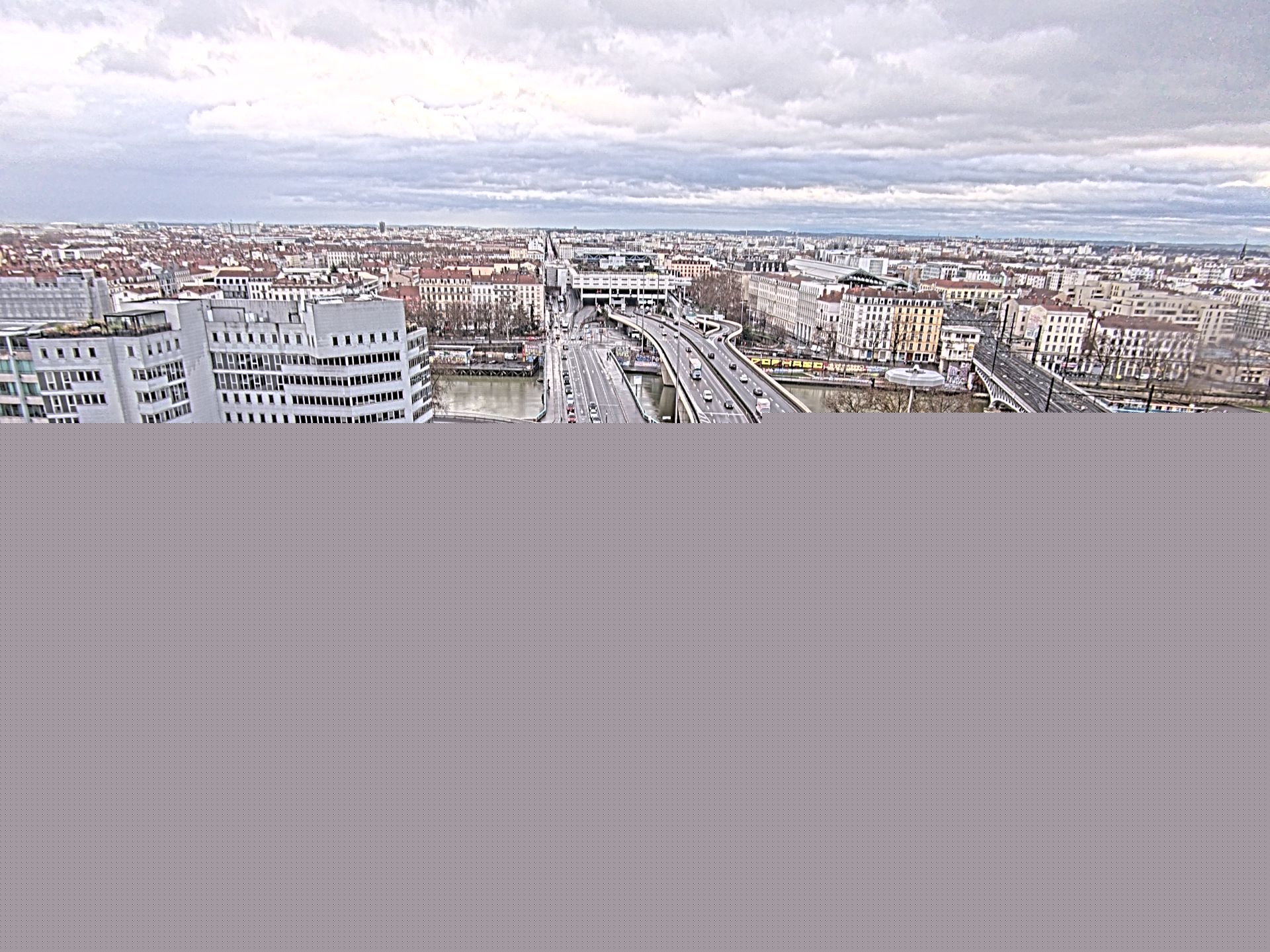 Caméra autoroute à Lyon Perrache à l'entrée Sud du Tunnel sous Fourvière, en direction de Marseille