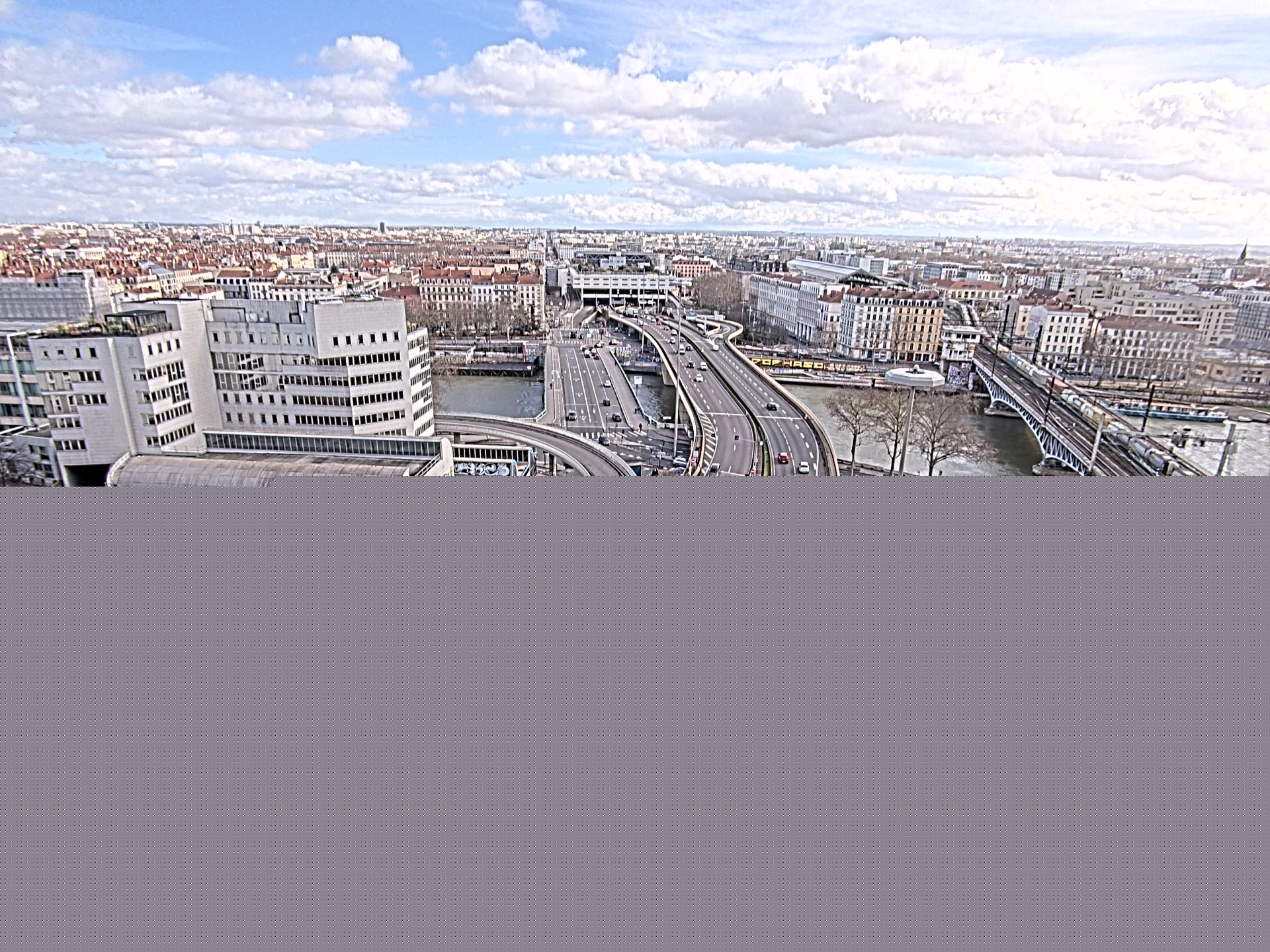 Caméra autoroute à Lyon Perrache à l'entrée Sud du Tunnel sous Fourvière, en direction de Marseille
