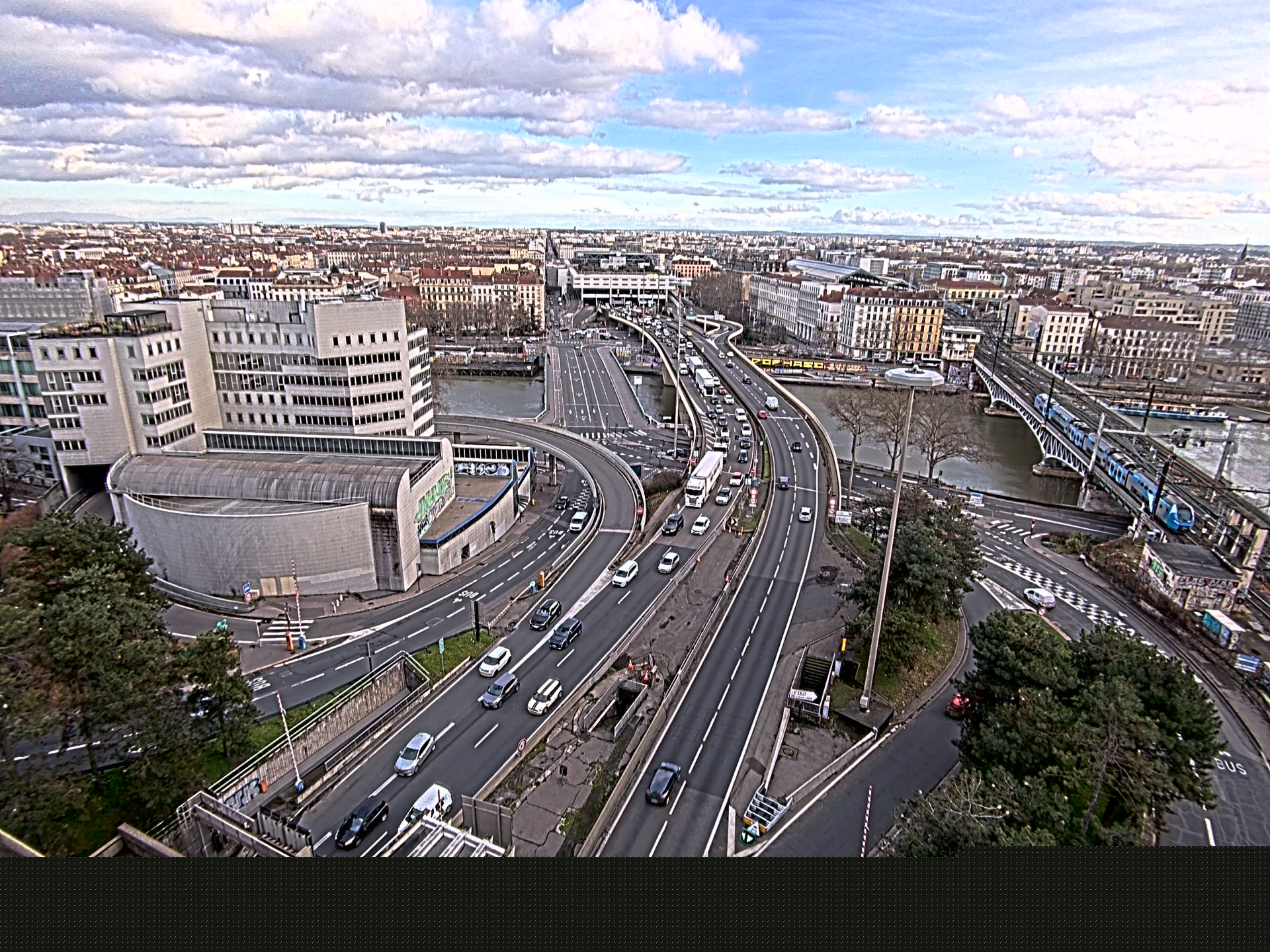 Caméra autoroute à Lyon Perrache à l'entrée Sud du Tunnel sous Fourvière, en direction de Marseille