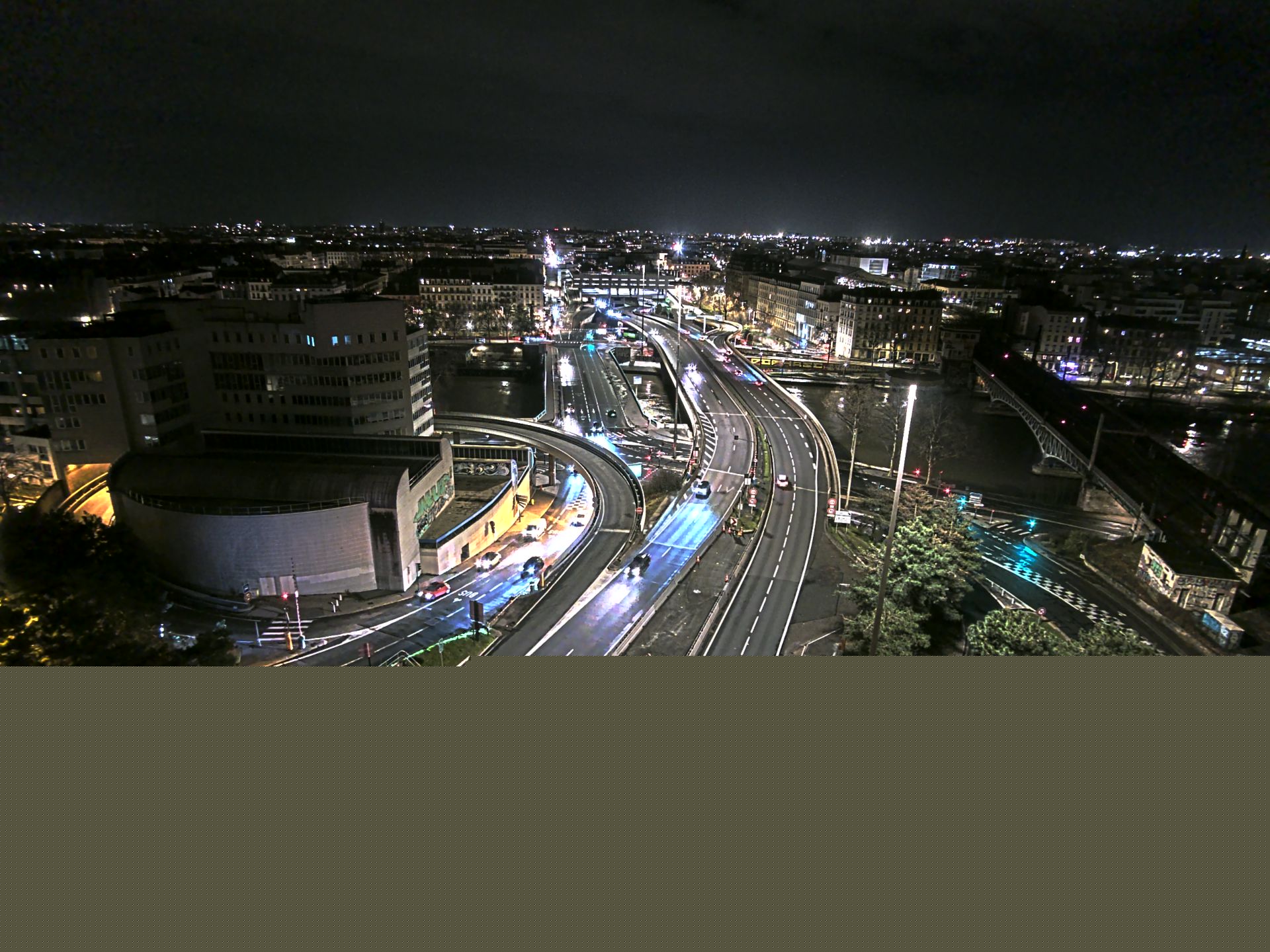Caméra autoroute à Lyon Perrache à l'entrée Sud du Tunnel sous Fourvière, en direction de Marseille