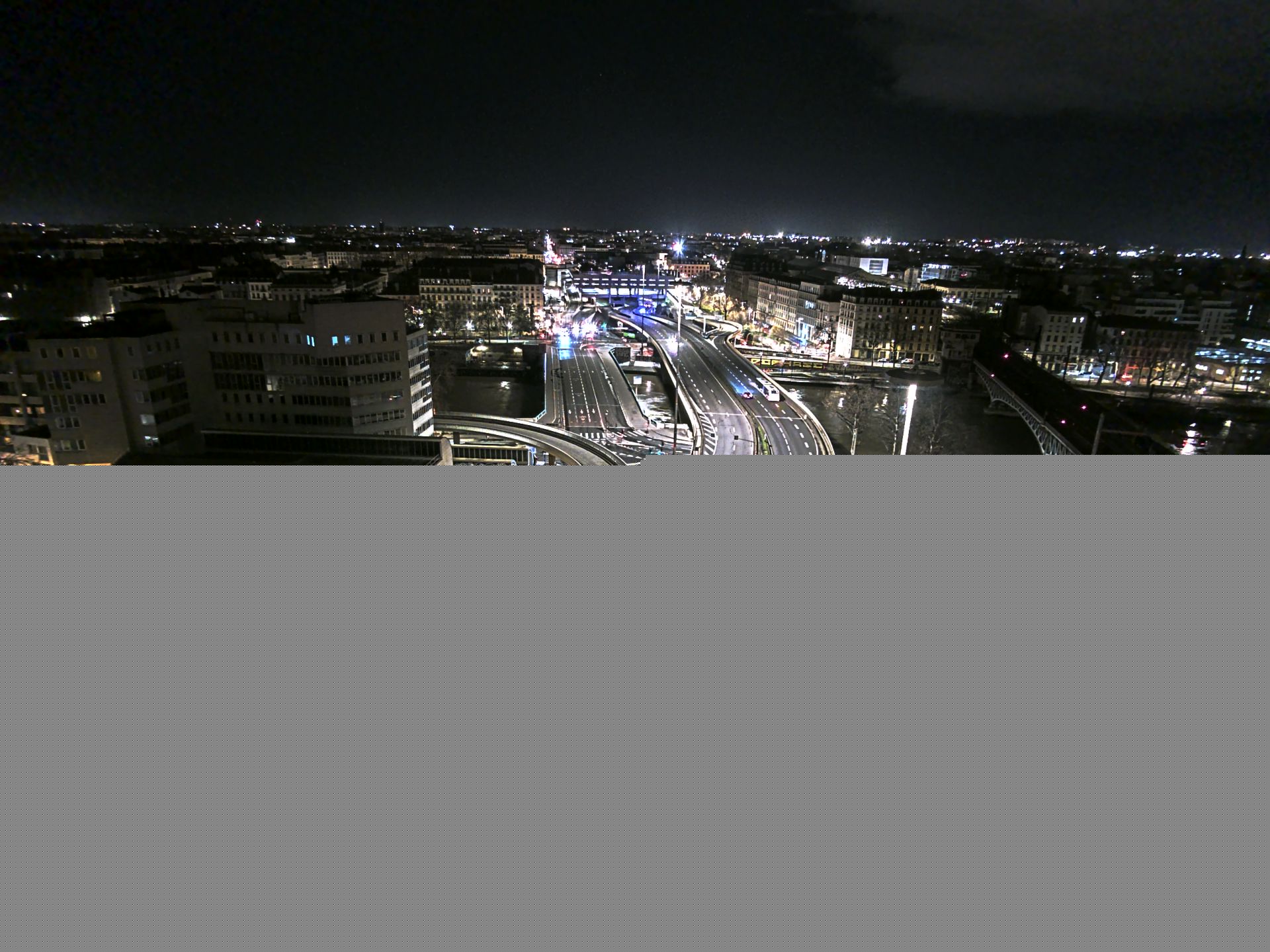 Caméra autoroute à Lyon Perrache à l'entrée Sud du Tunnel sous Fourvière, en direction de Marseille