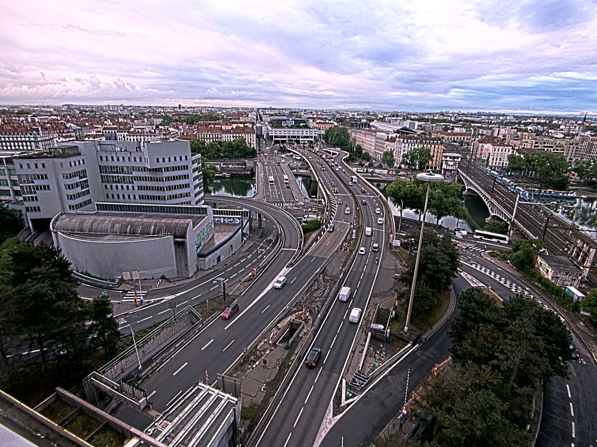 Caméra autoroute à Lyon Perrache à l'entrée Sud du Tunnel sous Fourvière, en direction de Marseille