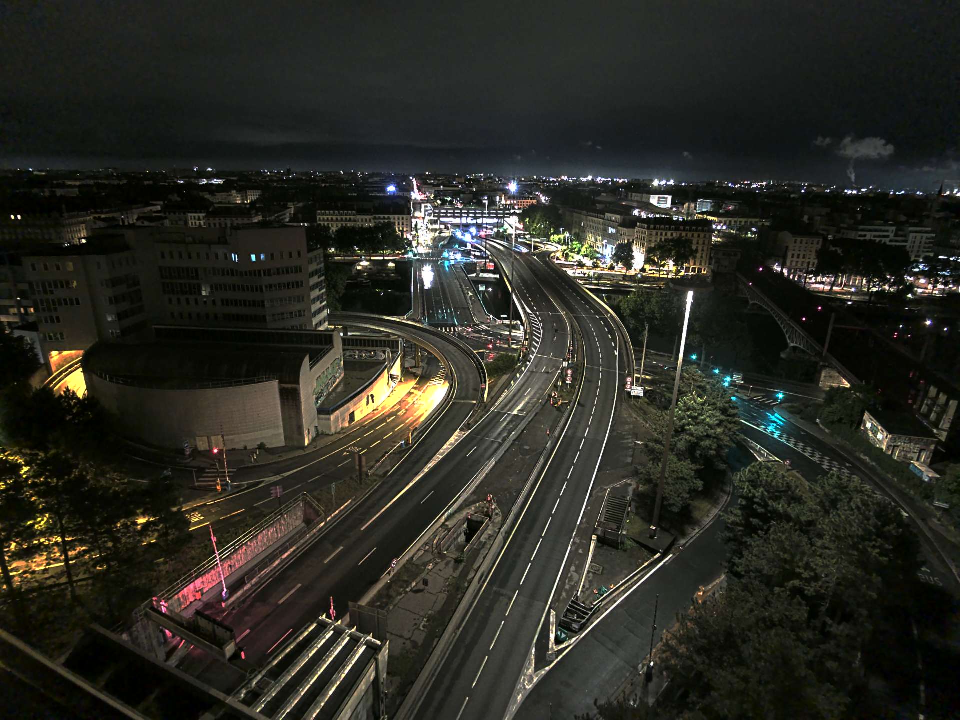 Caméra autoroute à Lyon Perrache à l'entrée Sud du Tunnel sous Fourvière, en direction de Marseille