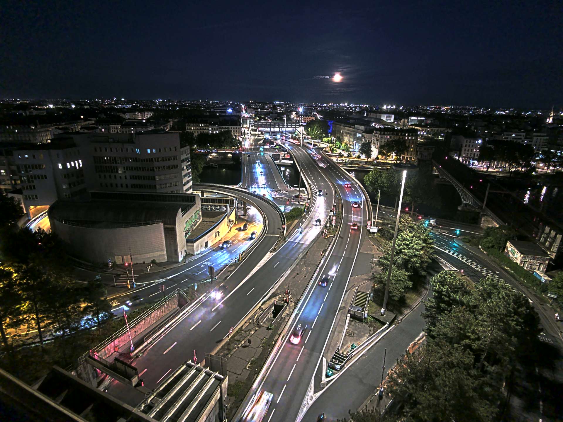 Caméra autoroute à Lyon Perrache à l'entrée Sud du Tunnel sous Fourvière, en direction de Marseille