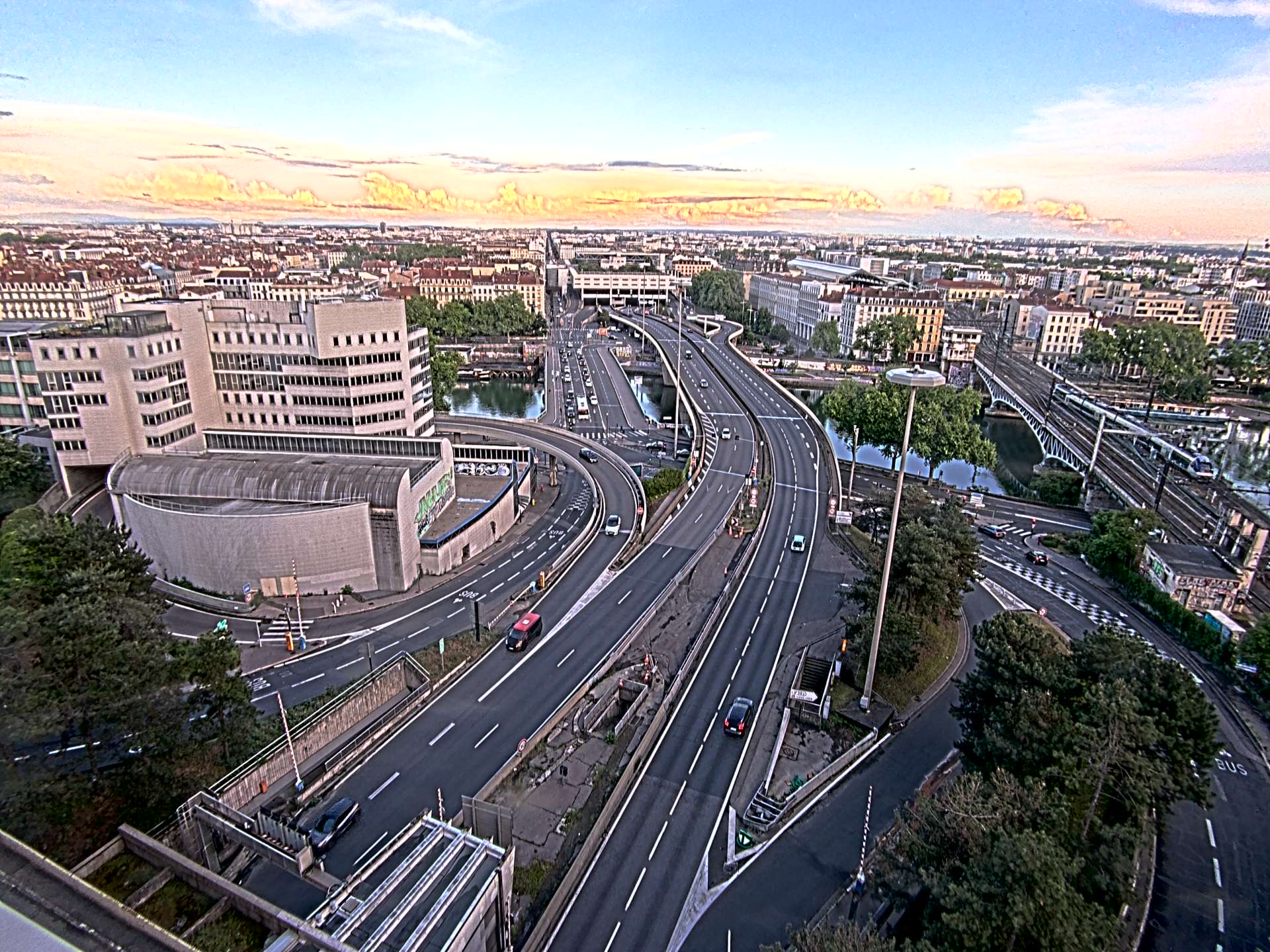 Caméra autoroute à Lyon Perrache à l'entrée Sud du Tunnel sous Fourvière, en direction de Marseille