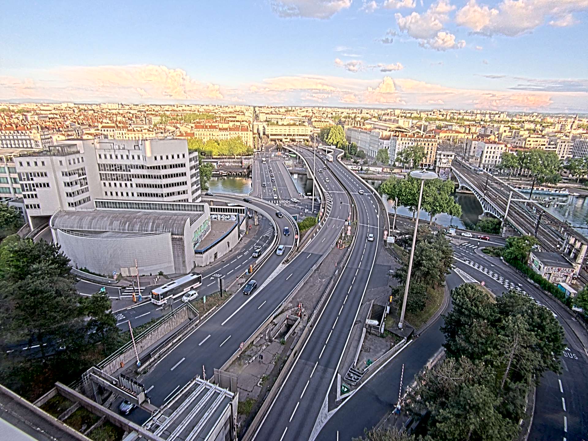 Caméra autoroute à Lyon Perrache à l'entrée Sud du Tunnel sous Fourvière, en direction de Marseille