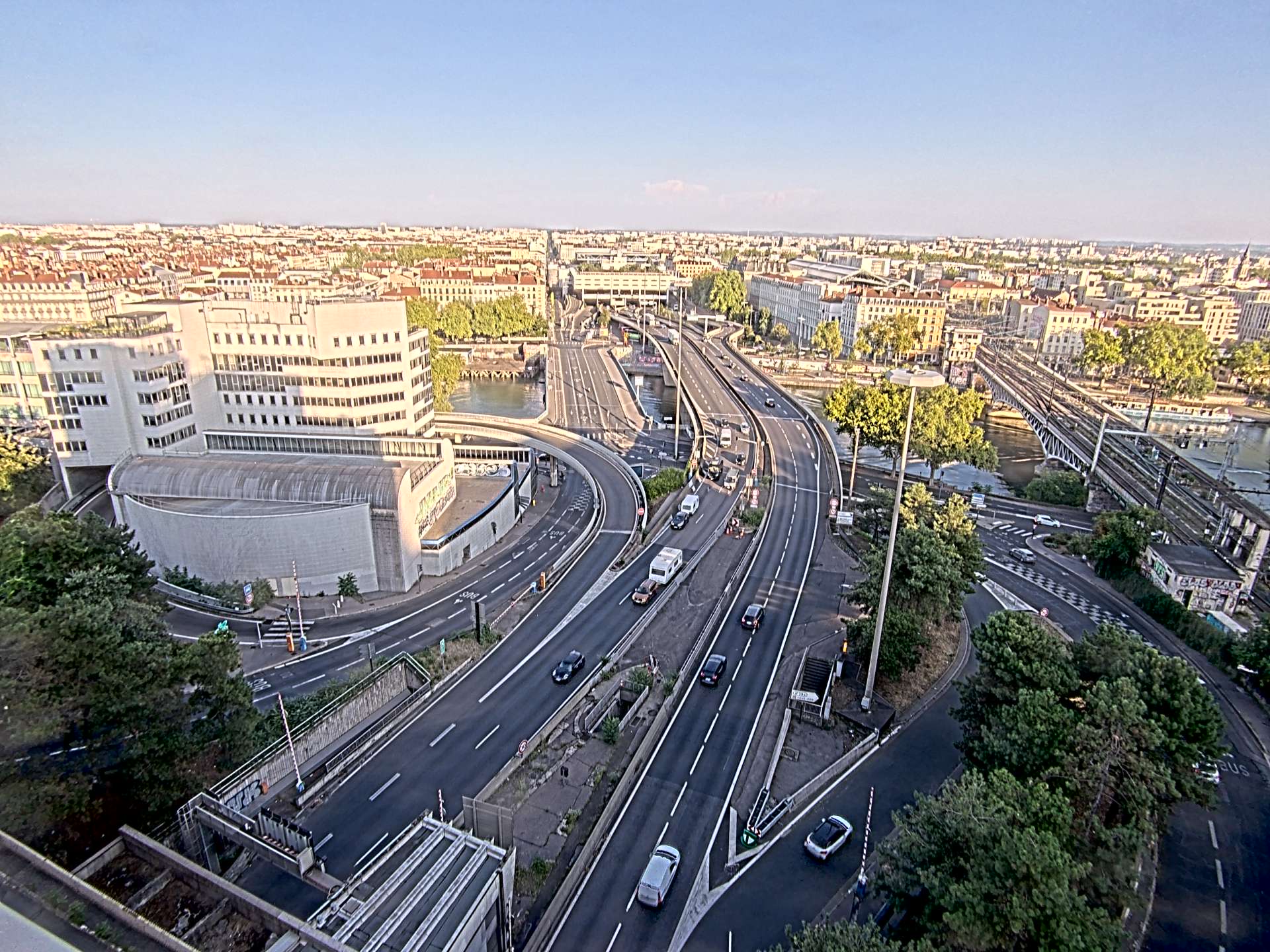 Caméra autoroute à Lyon Perrache à l'entrée Sud du Tunnel sous Fourvière, en direction de Marseille