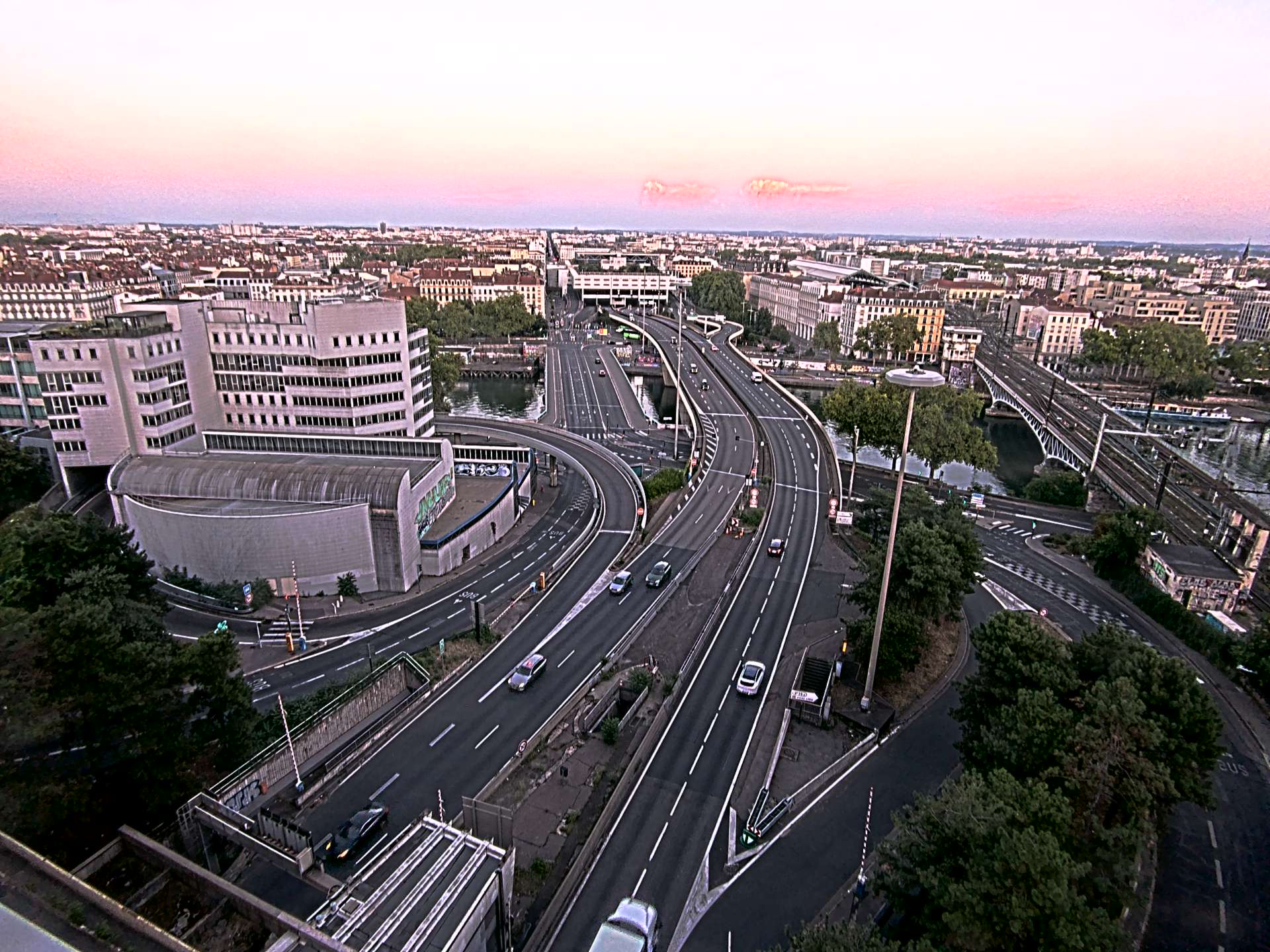 Caméra autoroute à Lyon Perrache à l'entrée Sud du Tunnel sous Fourvière, en direction de Marseille