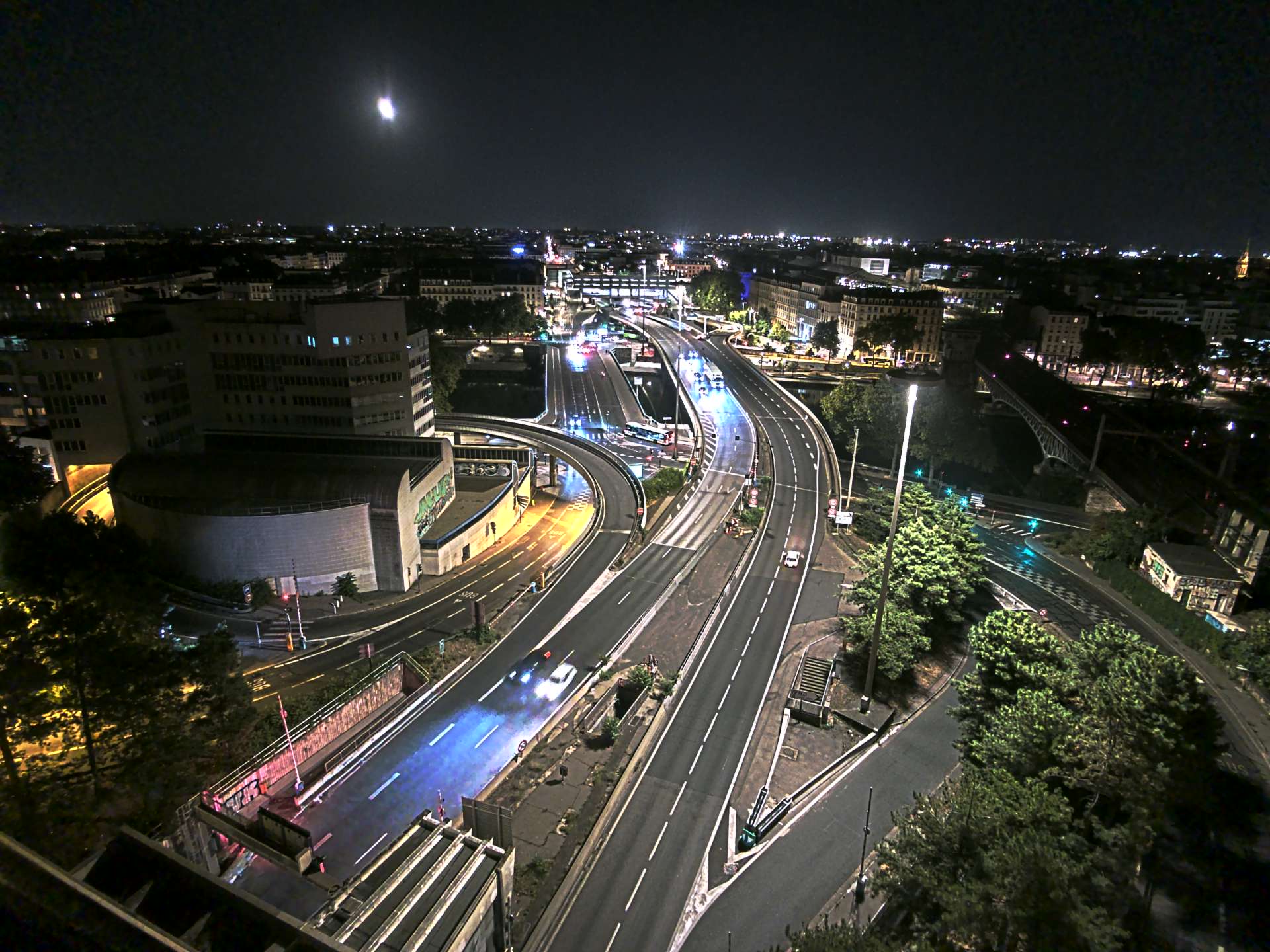 Caméra autoroute à Lyon Perrache à l'entrée Sud du Tunnel sous Fourvière, en direction de Marseille