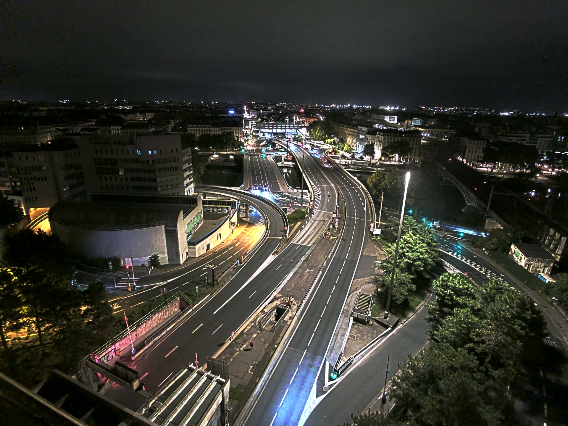 Caméra autoroute à Lyon Perrache à l'entrée Sud du Tunnel sous Fourvière, en direction de Marseille