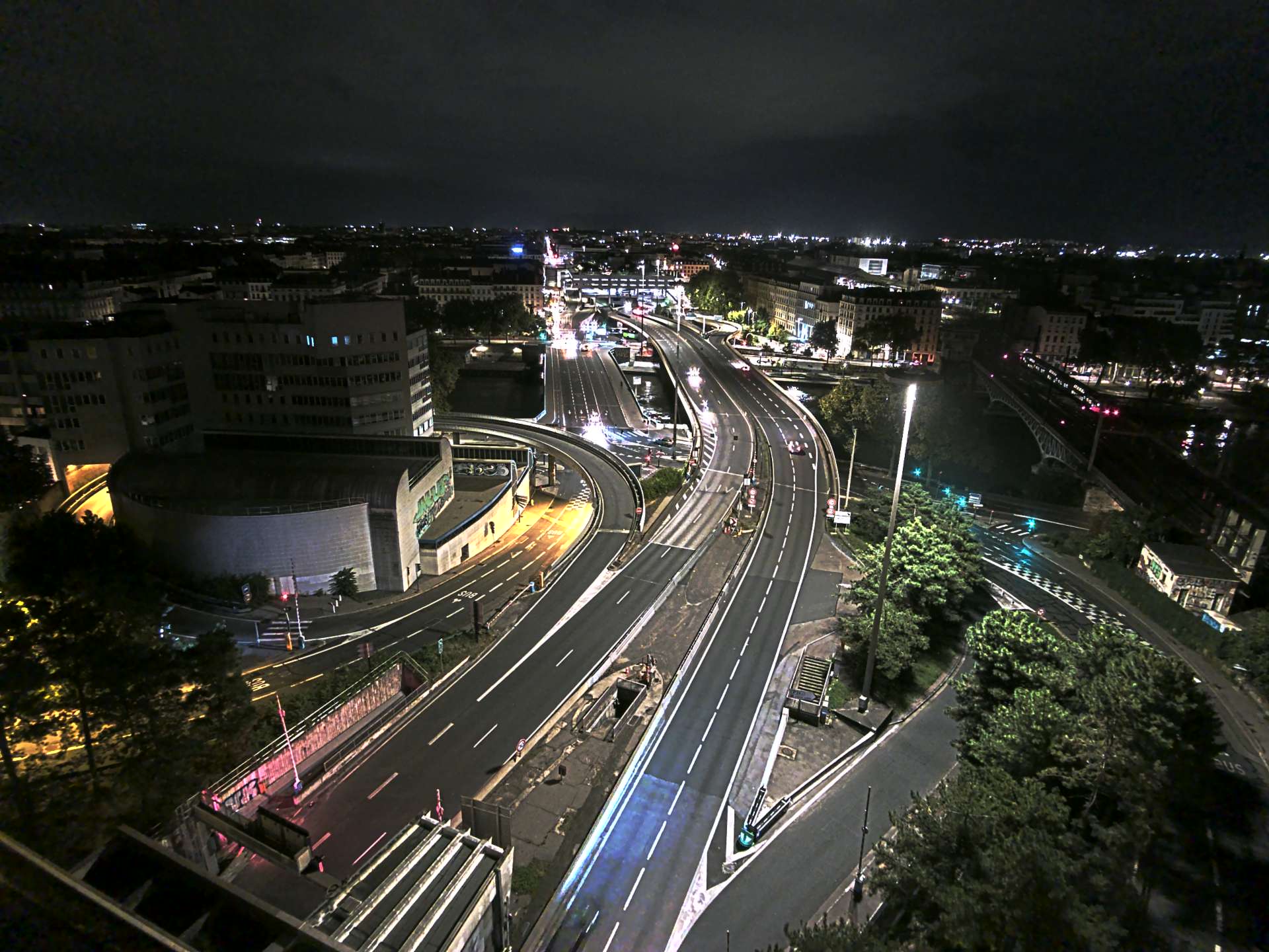 Caméra autoroute à Lyon Perrache à l'entrée Sud du Tunnel sous Fourvière, en direction de Marseille