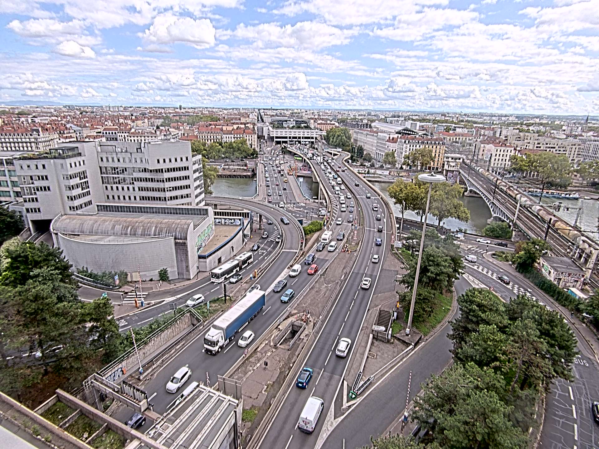 Caméra autoroute à Lyon Perrache à l'entrée Sud du Tunnel sous Fourvière, en direction de Marseille
