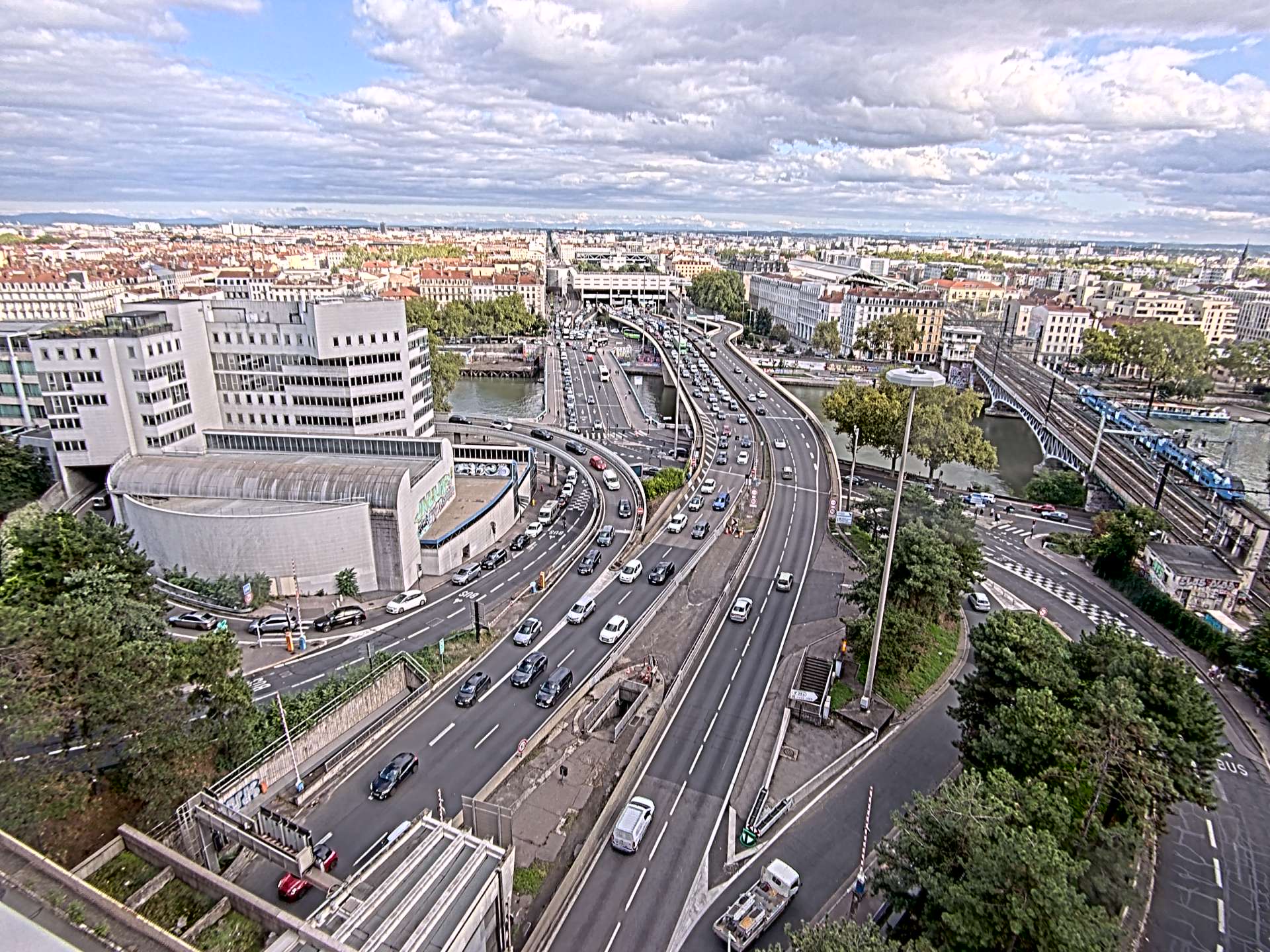 Caméra autoroute à Lyon Perrache à l'entrée Sud du Tunnel sous Fourvière, en direction de Marseille