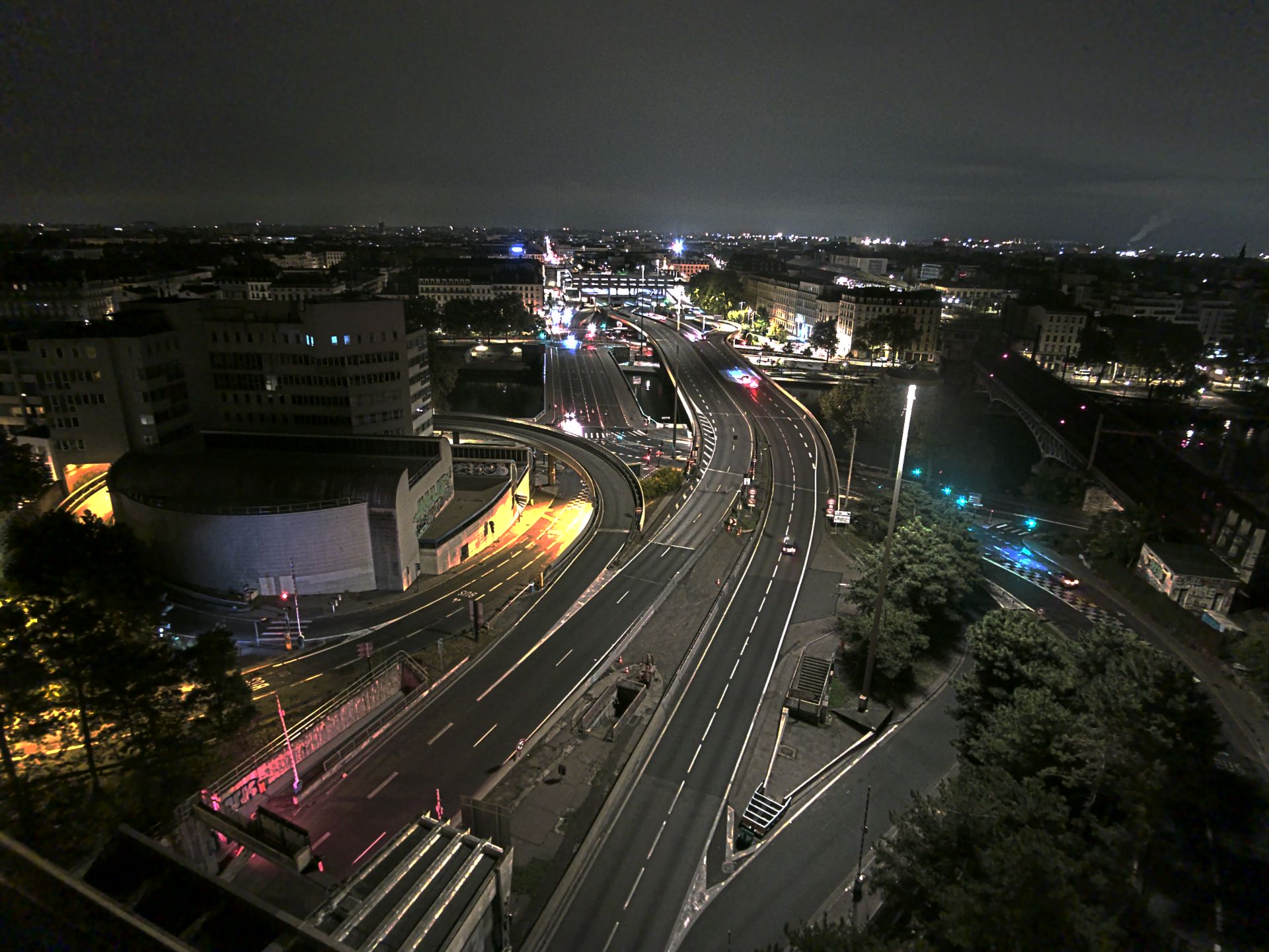 Caméra autoroute à Lyon Perrache à l'entrée Sud du Tunnel sous Fourvière, en direction de Marseille