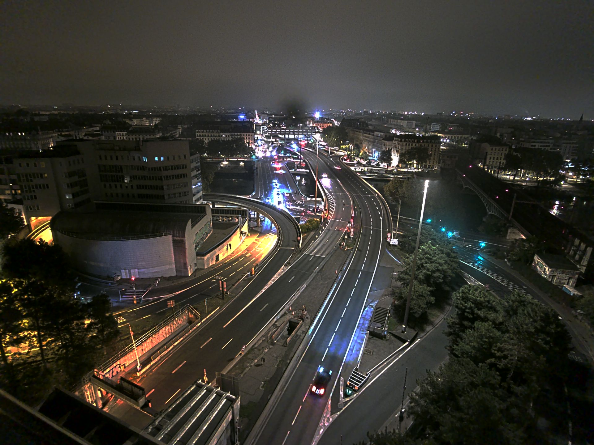 Caméra autoroute à Lyon Perrache à l'entrée Sud du Tunnel sous Fourvière, en direction de Marseille