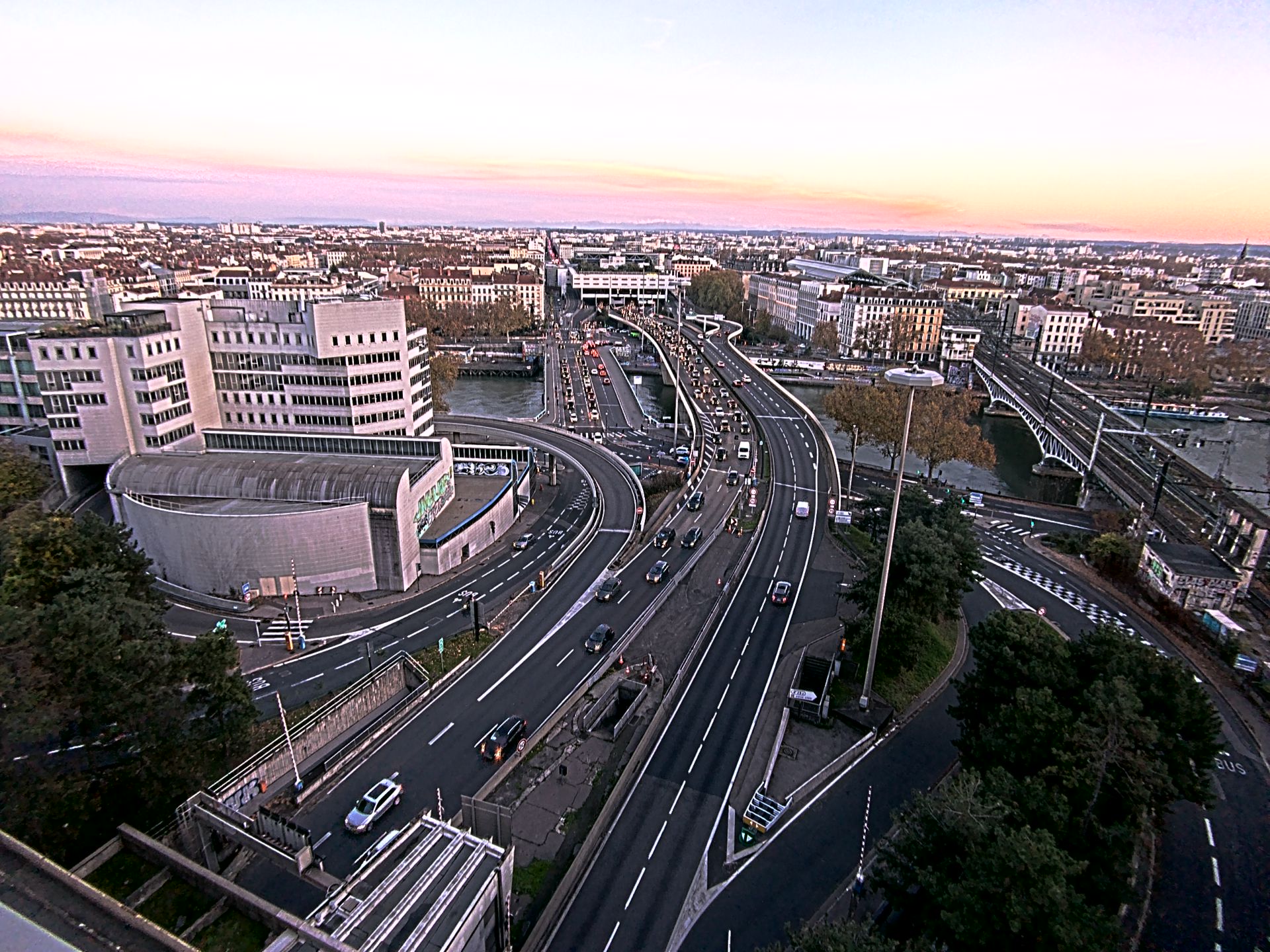 Caméra autoroute à Lyon Perrache à l'entrée Sud du Tunnel sous Fourvière, en direction de Marseille